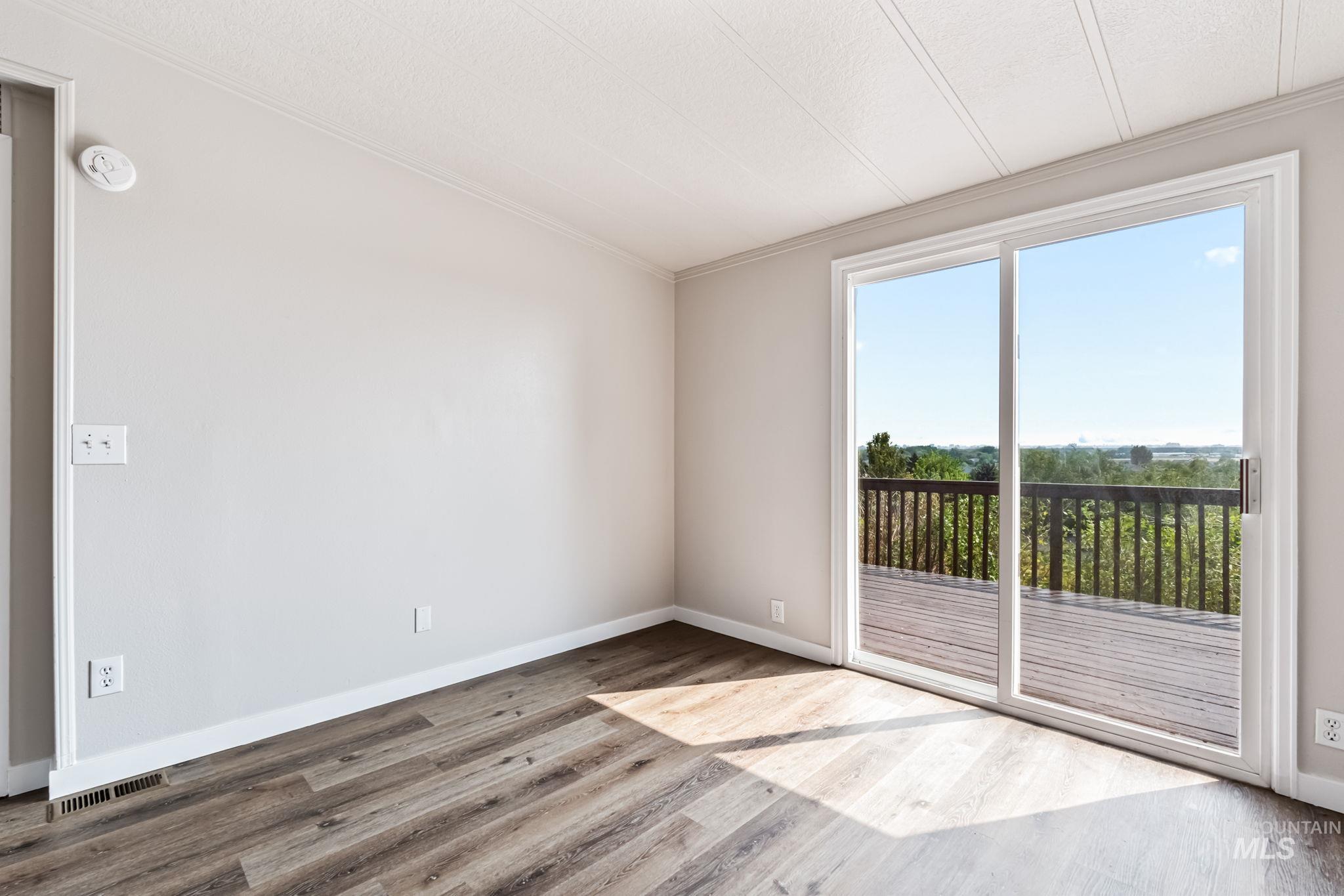 10629 Valley Hi Rd Property Photo 8