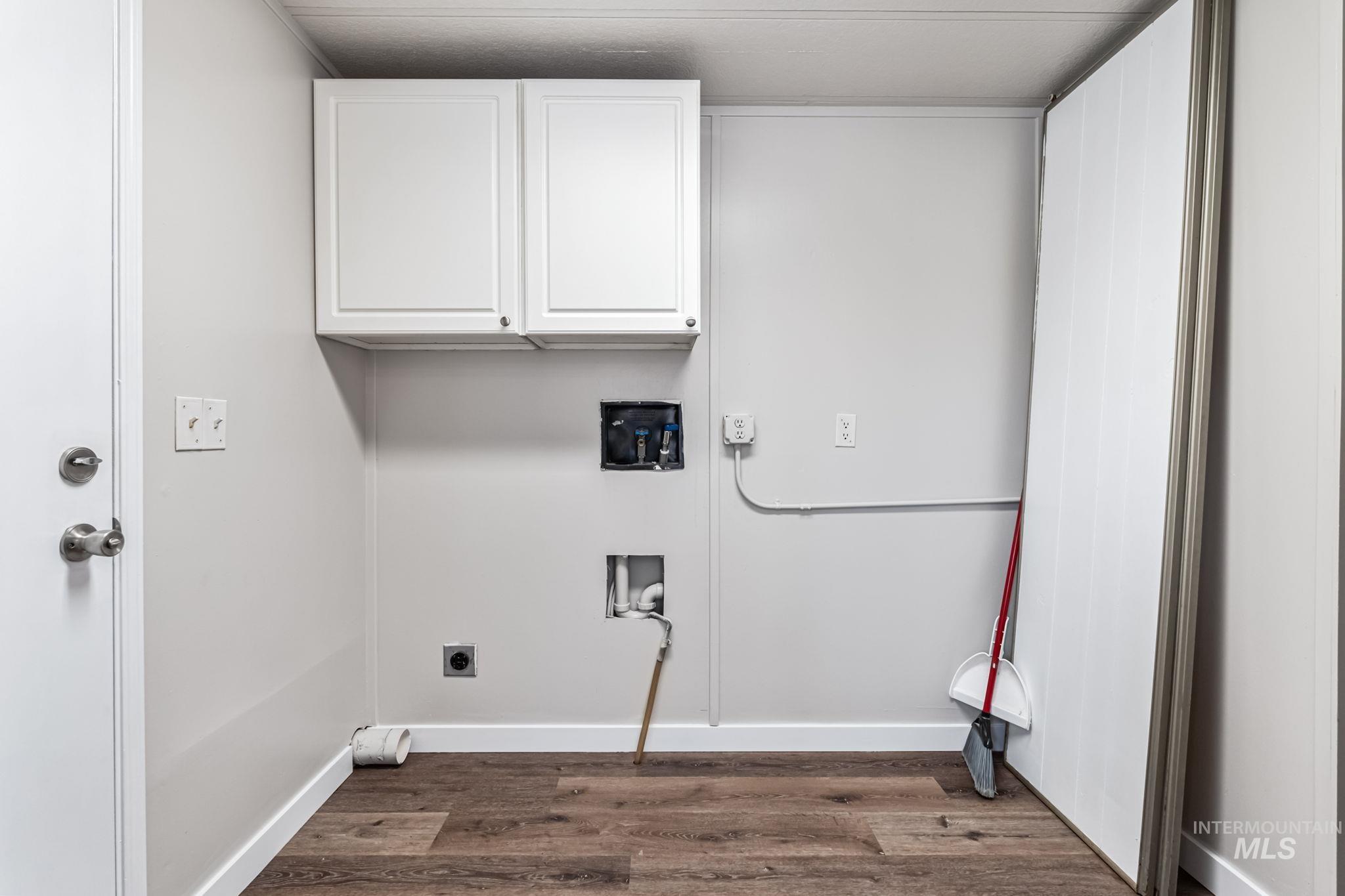 10629 Valley Hi Rd Property Photo 13