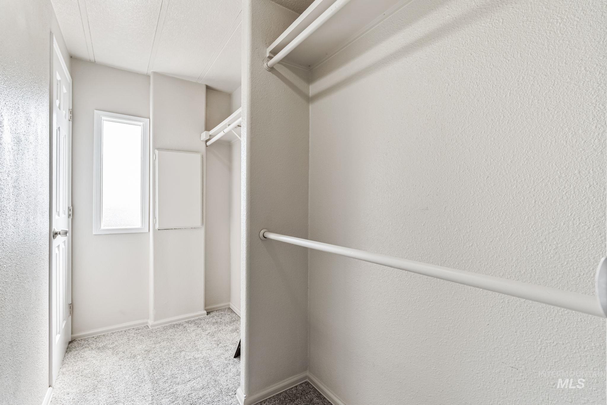 10629 Valley Hi Rd Property Photo 16