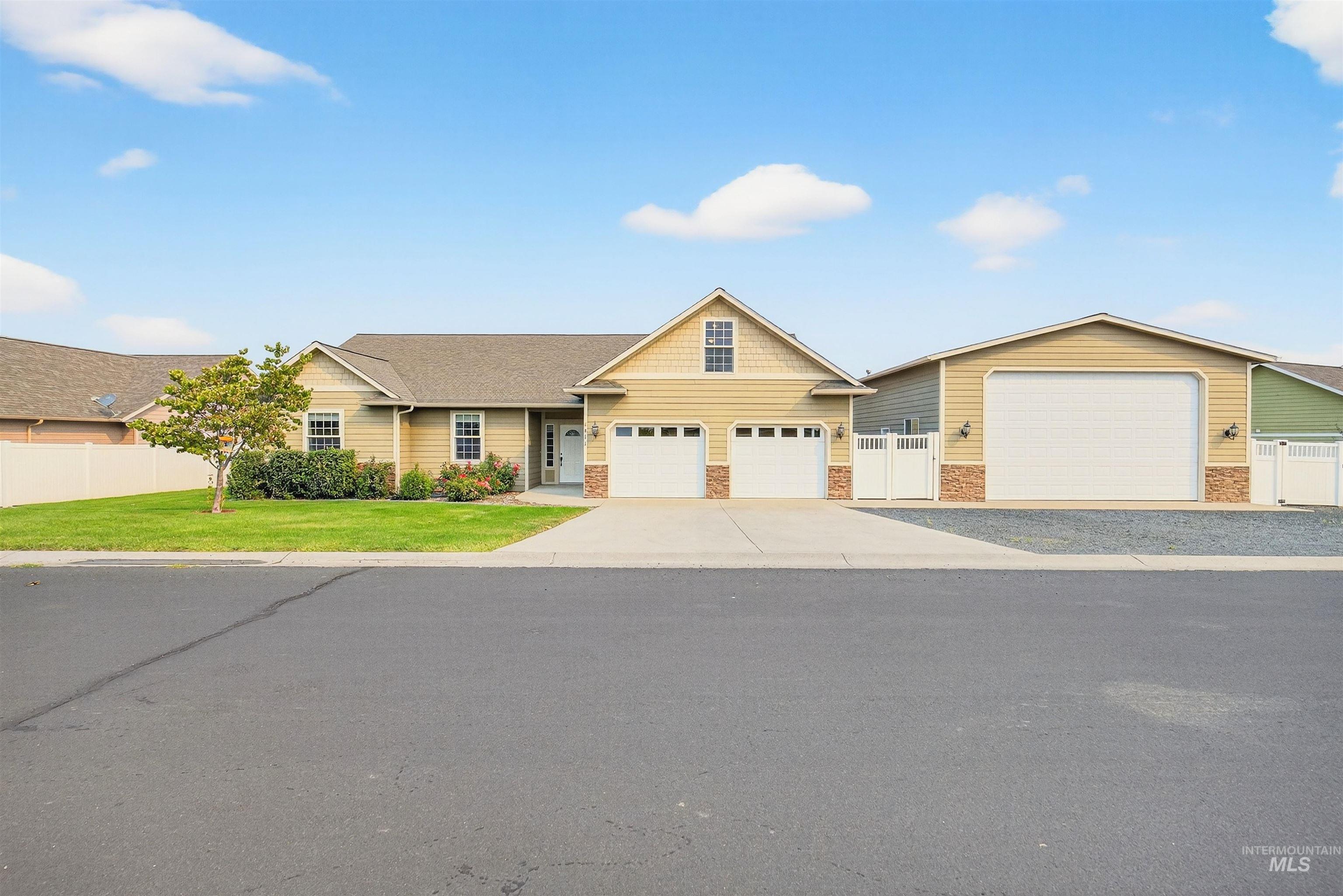 1811 Imnaha Lane Property Photo 1