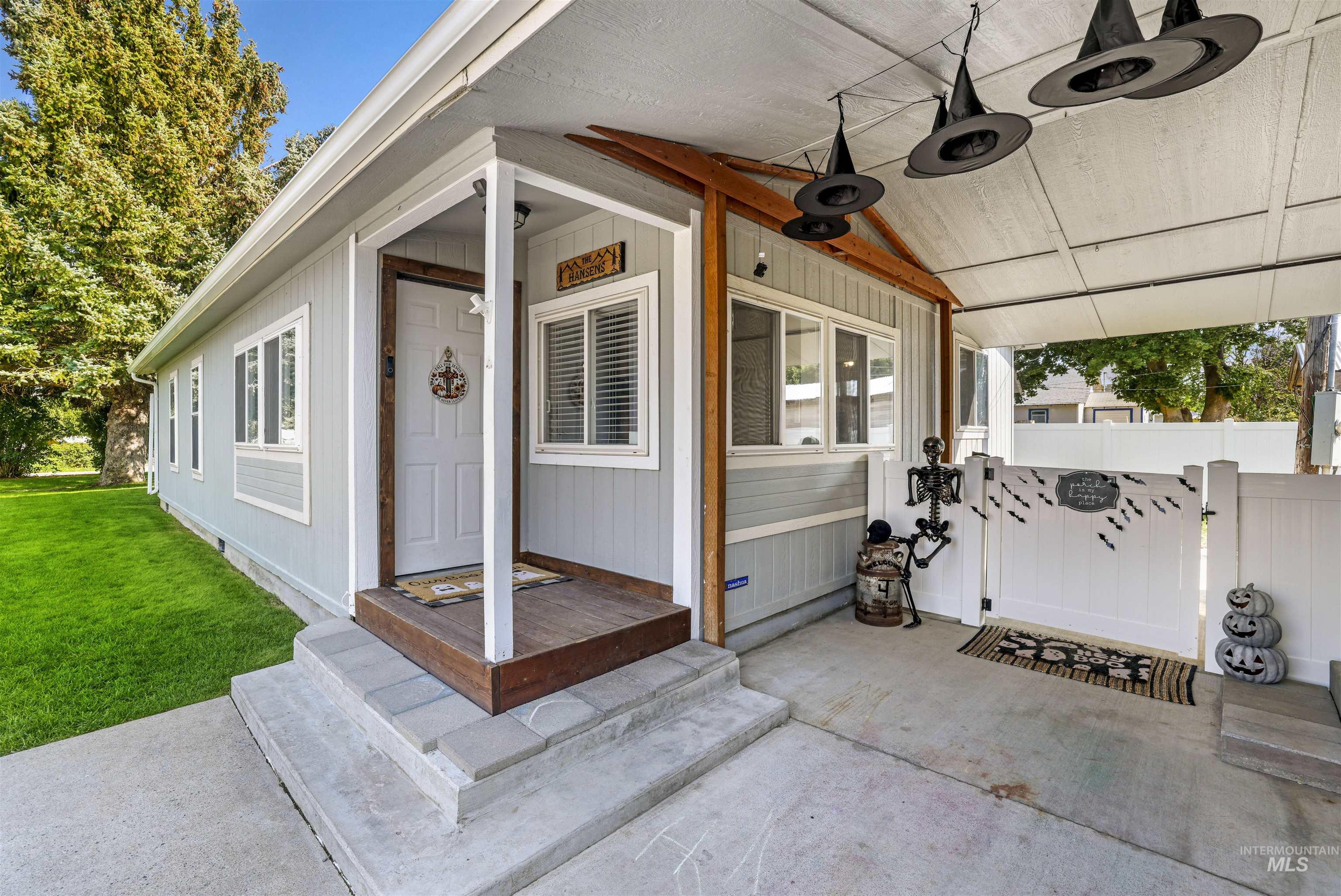 270 E Overland Property Photo 1