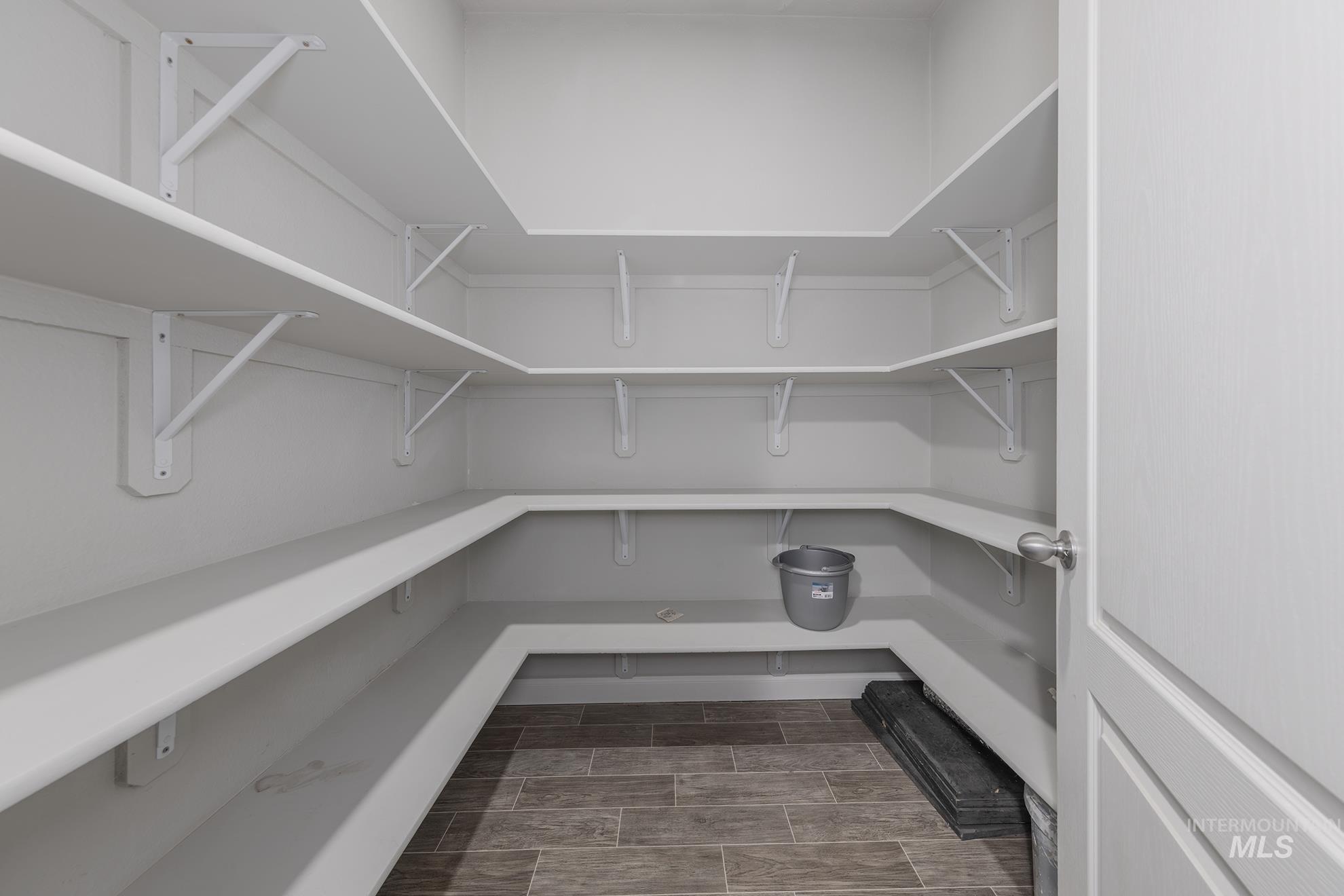 1587 Gentry Ln Property Photo 15
