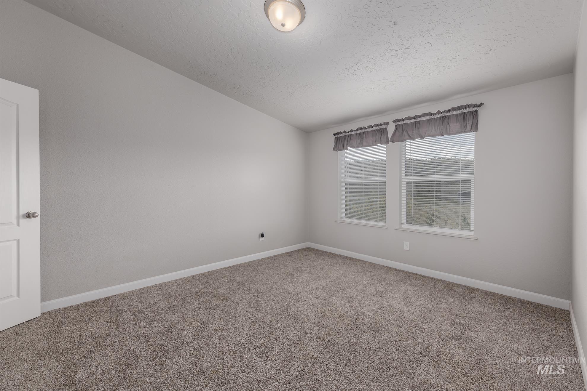 1587 Gentry Ln Property Photo 24