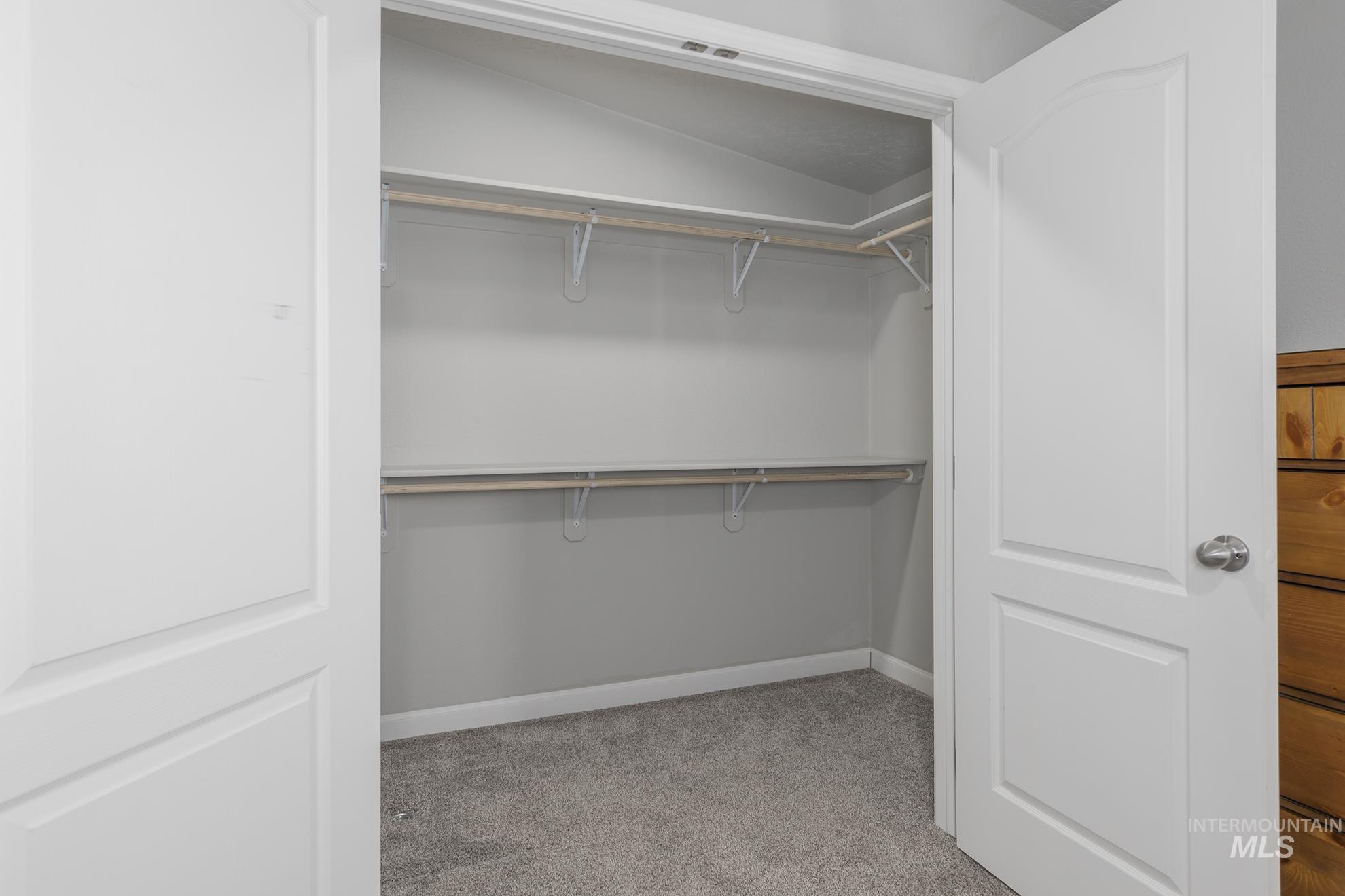 1587 Gentry Ln Property Photo 28