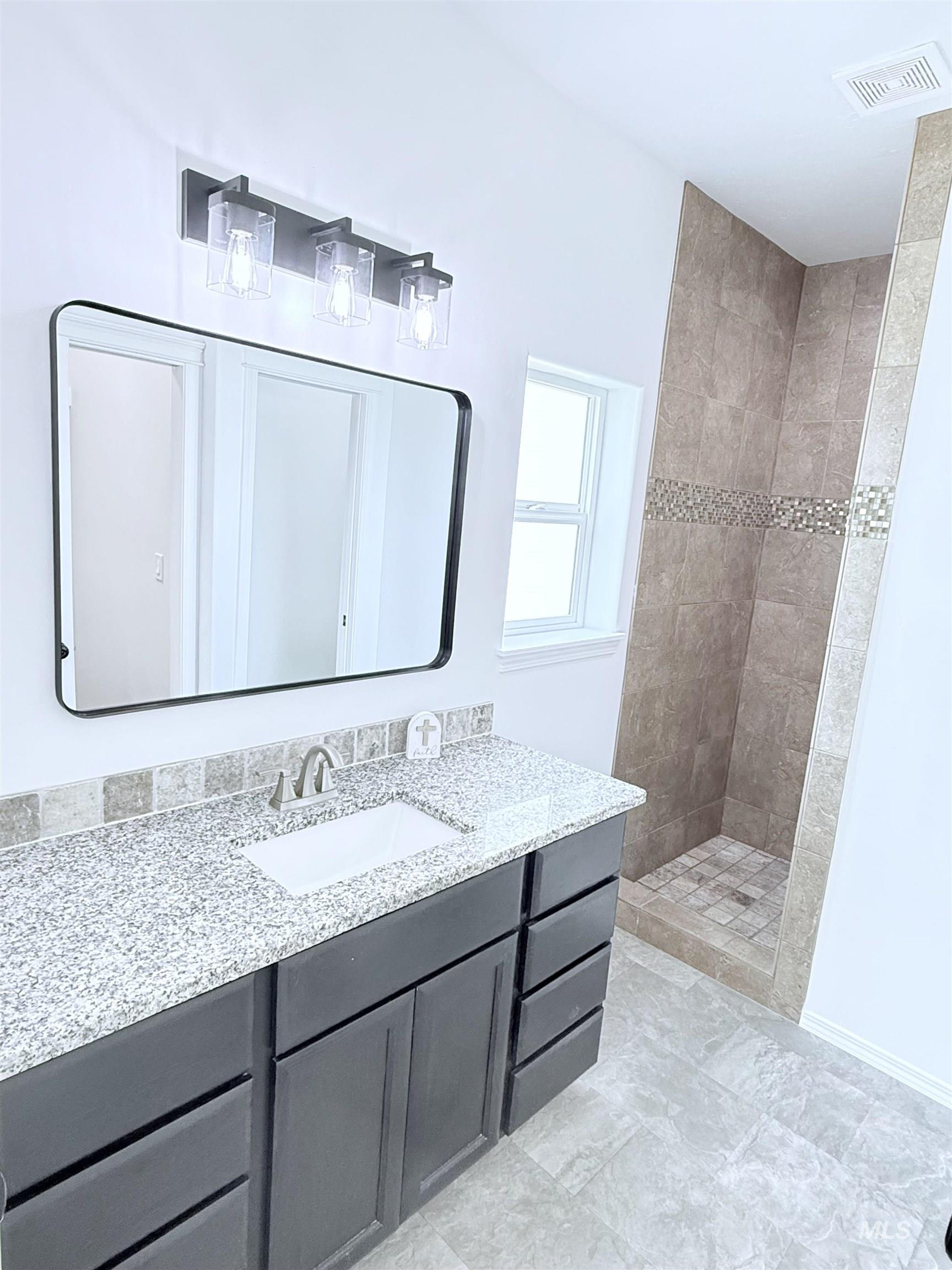 1021 12th Street Property Photo 10