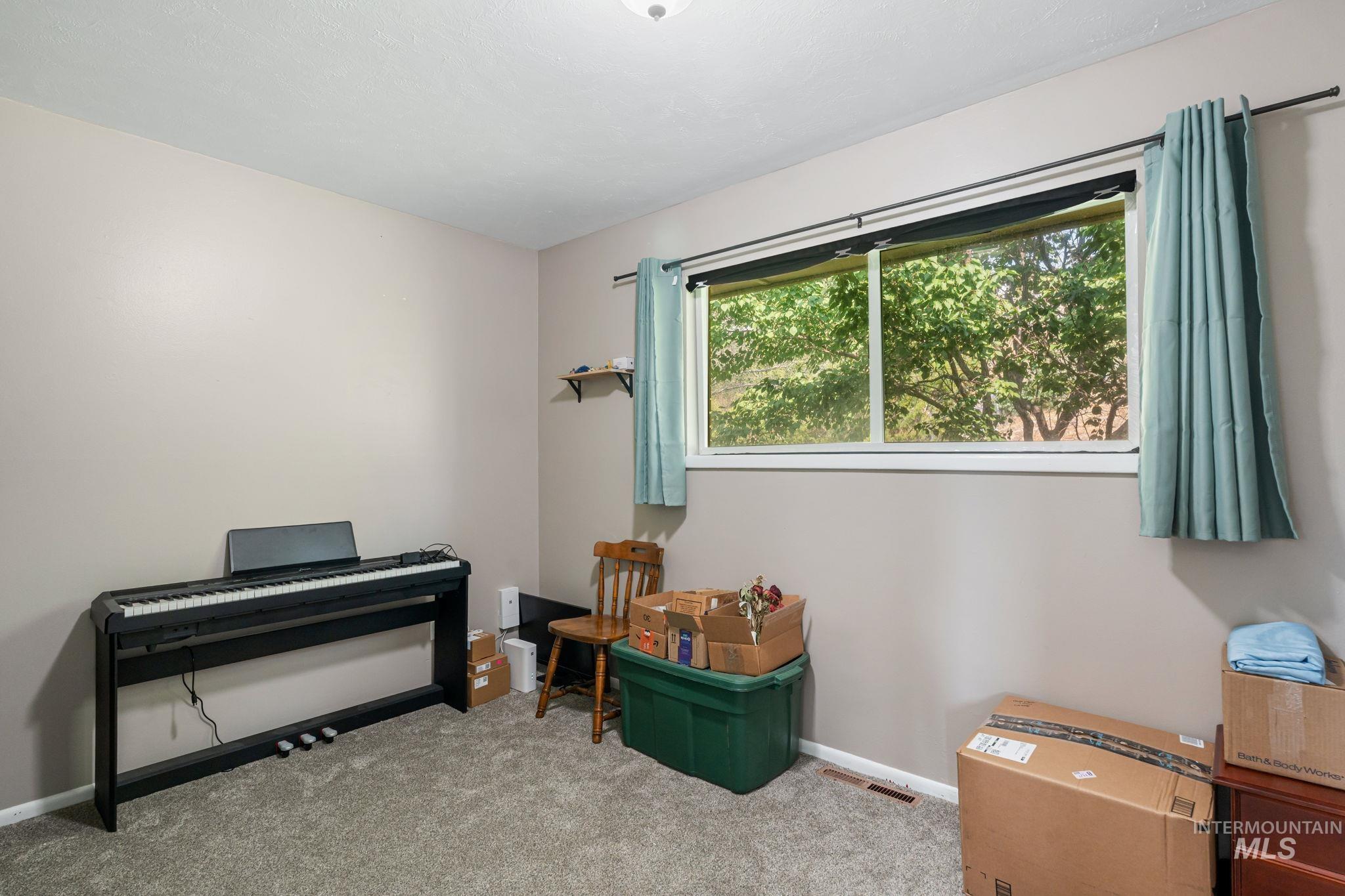 816 Park Lane Property Photo 18