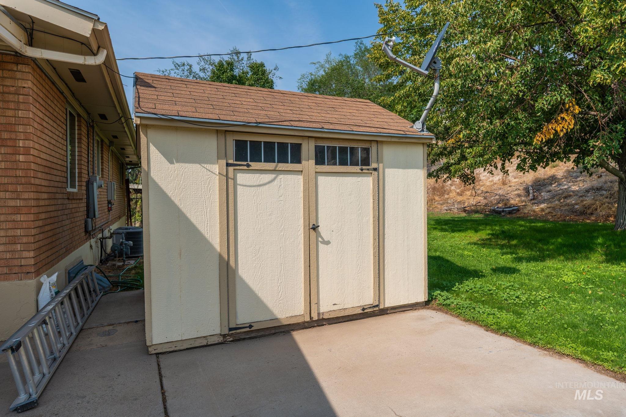 816 Park Lane Property Photo 38