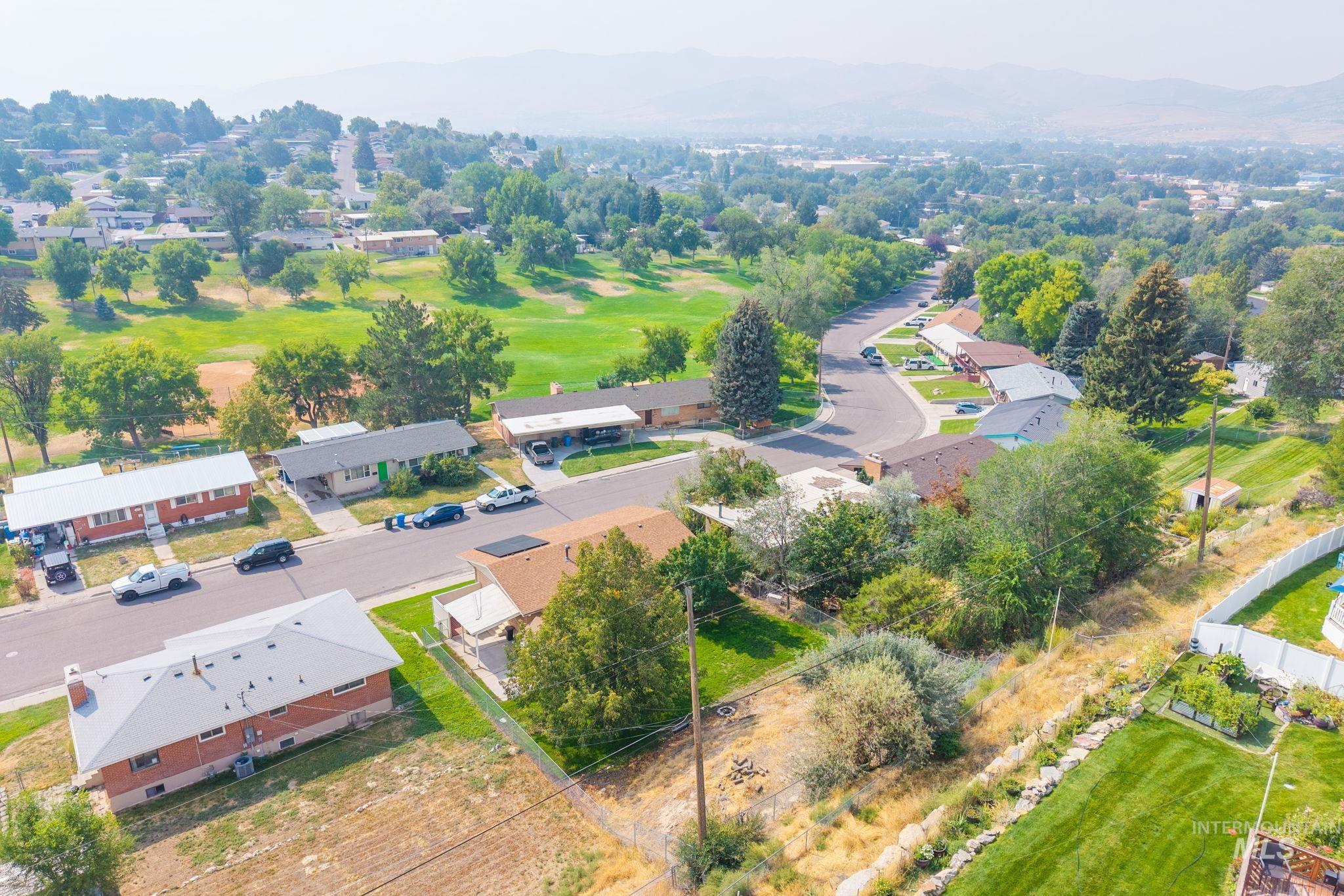 816 Park Lane Property Photo 44