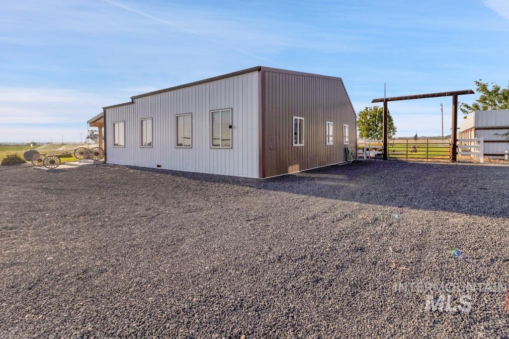 2530 E 4000 N Property Photo 28