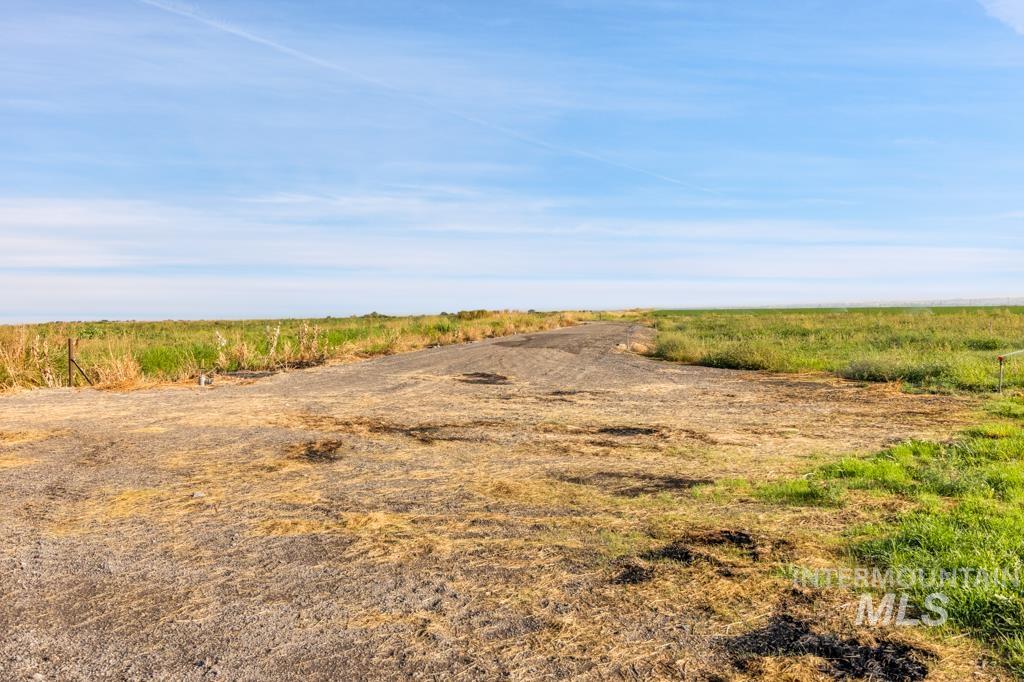 2530 E 4000 N Property Photo 31