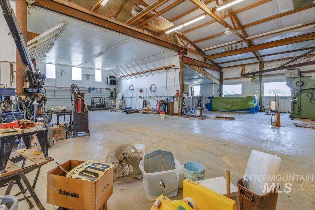 2530 E 4000 N Property Photo 34