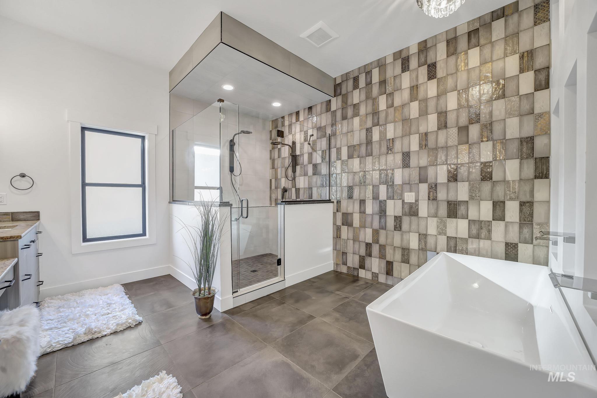 1580 Clear Creek Loop Property Photo 14