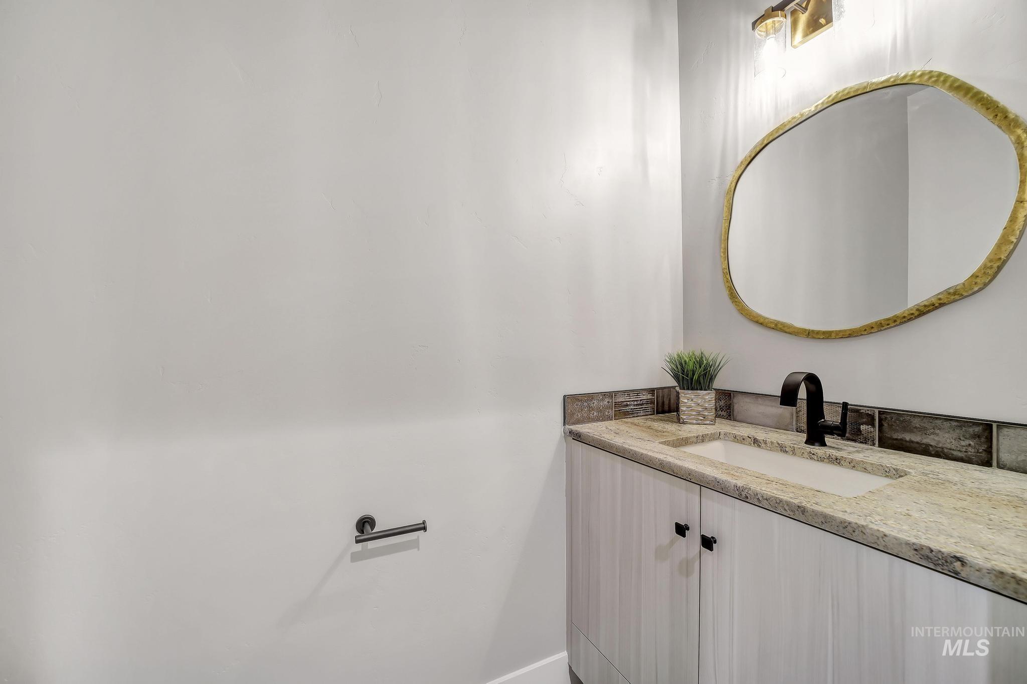 1580 Clear Creek Loop Property Photo 32