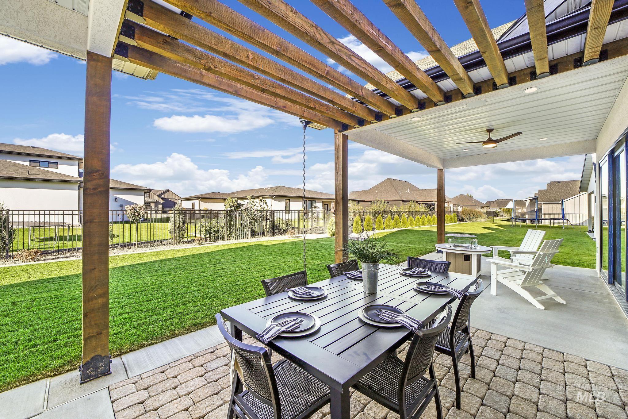 1580 Clear Creek Loop Property Photo 33