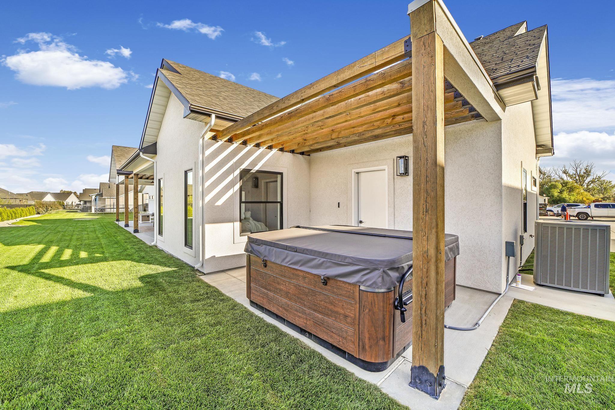 1580 Clear Creek Loop Property Photo 37
