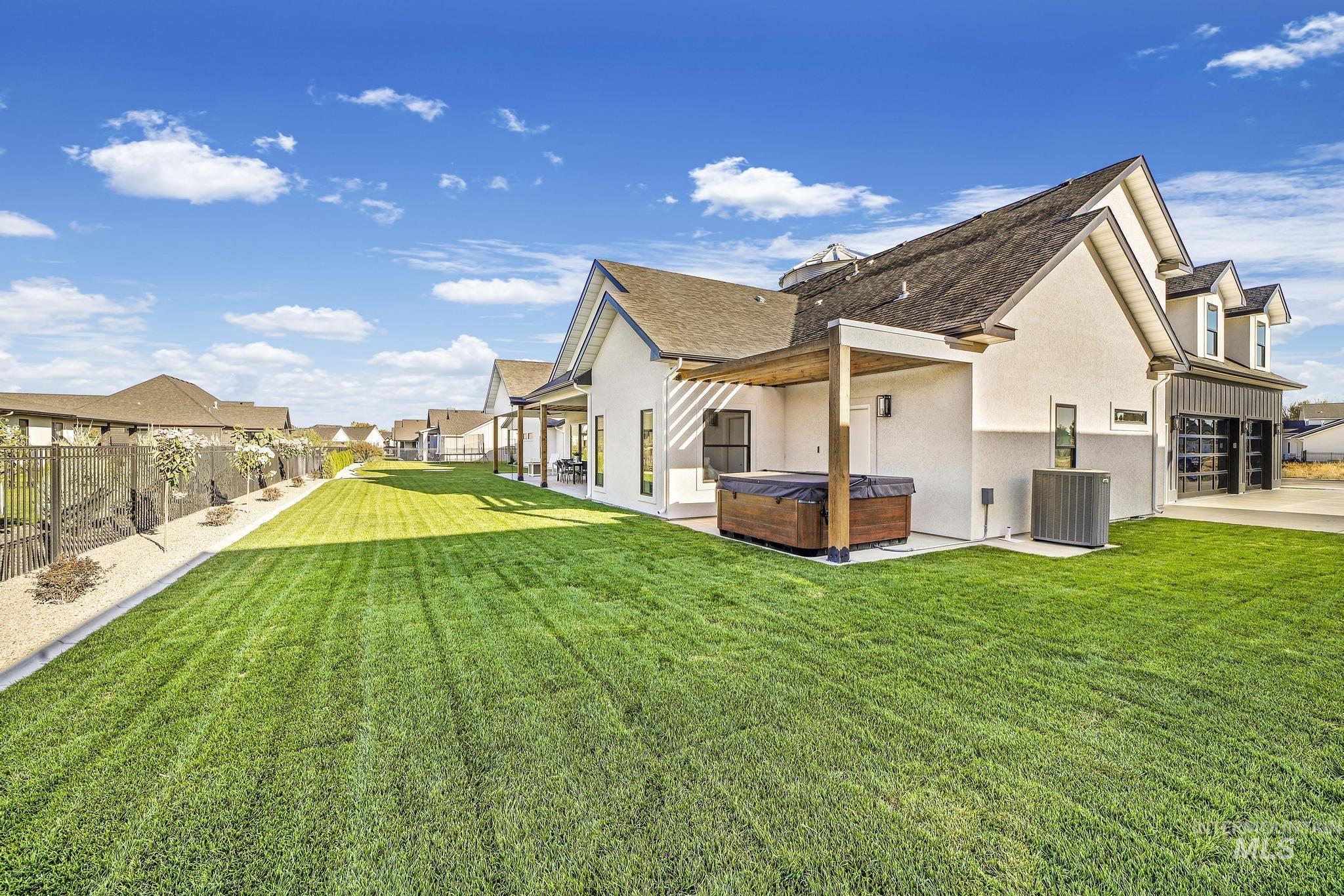1580 Clear Creek Loop Property Photo 38