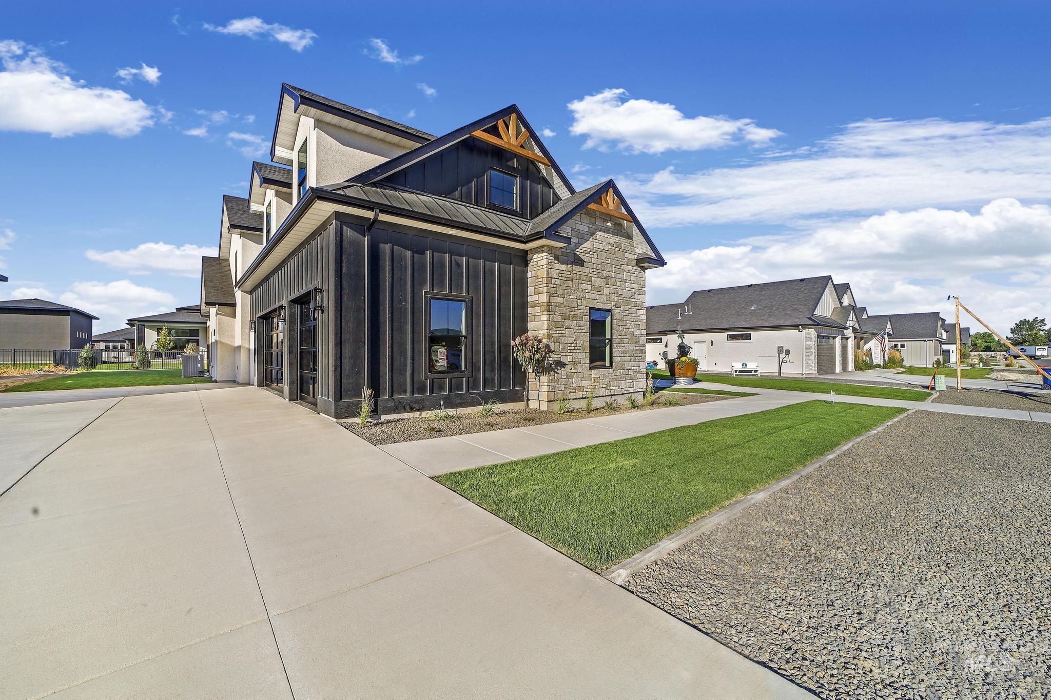 1580 Clear Creek Loop Property Photo 40