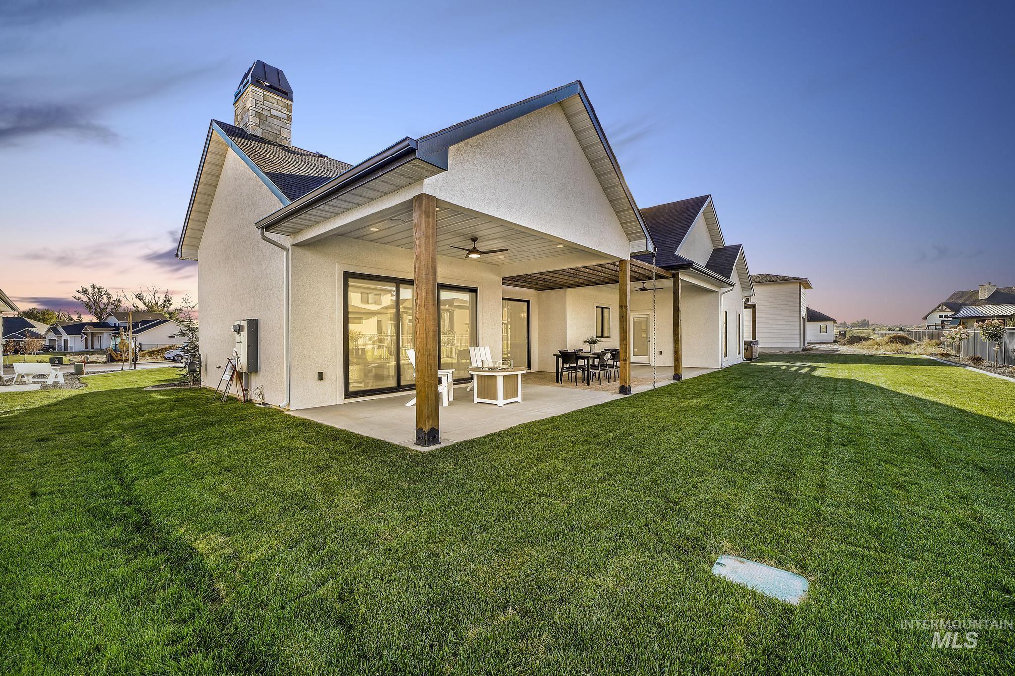 1580 Clear Creek Loop Property Photo 45