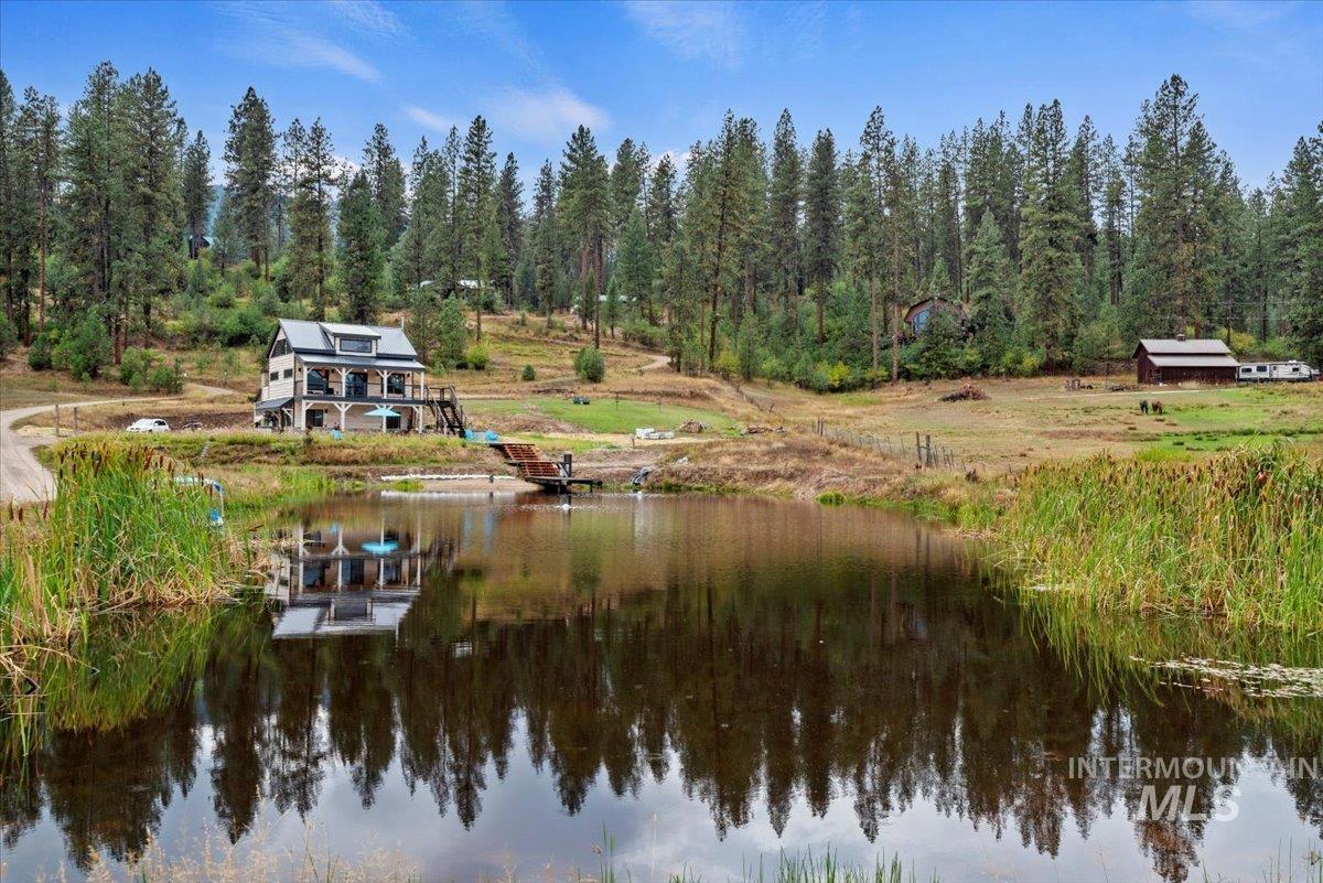 22 Old Cougar Lane Property Photo 1