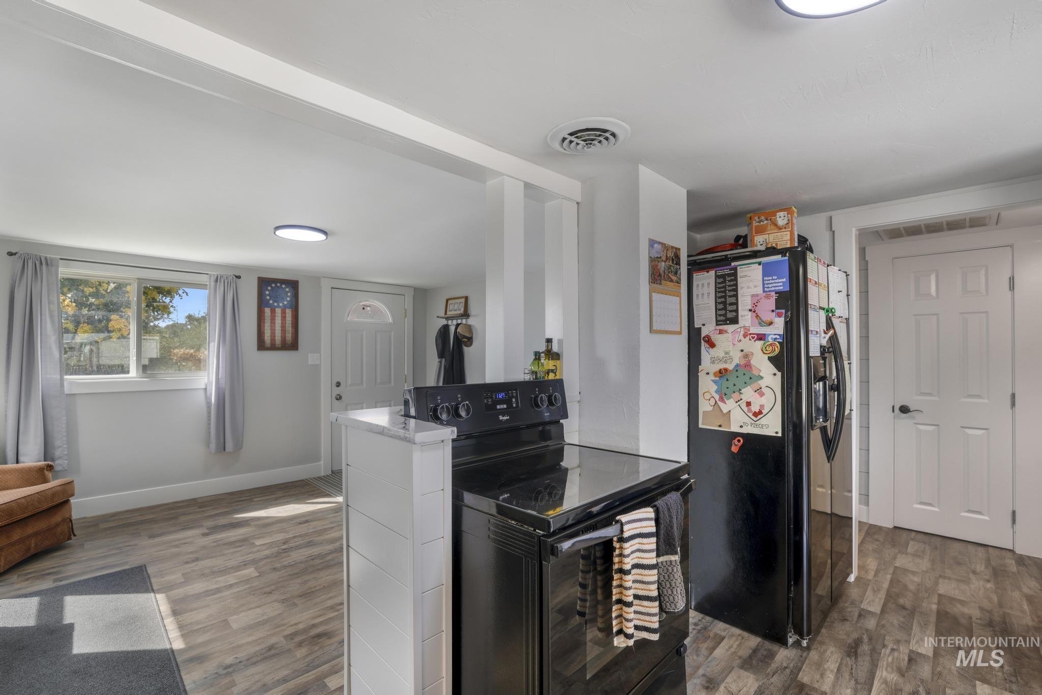 750 All St Property Photo 10