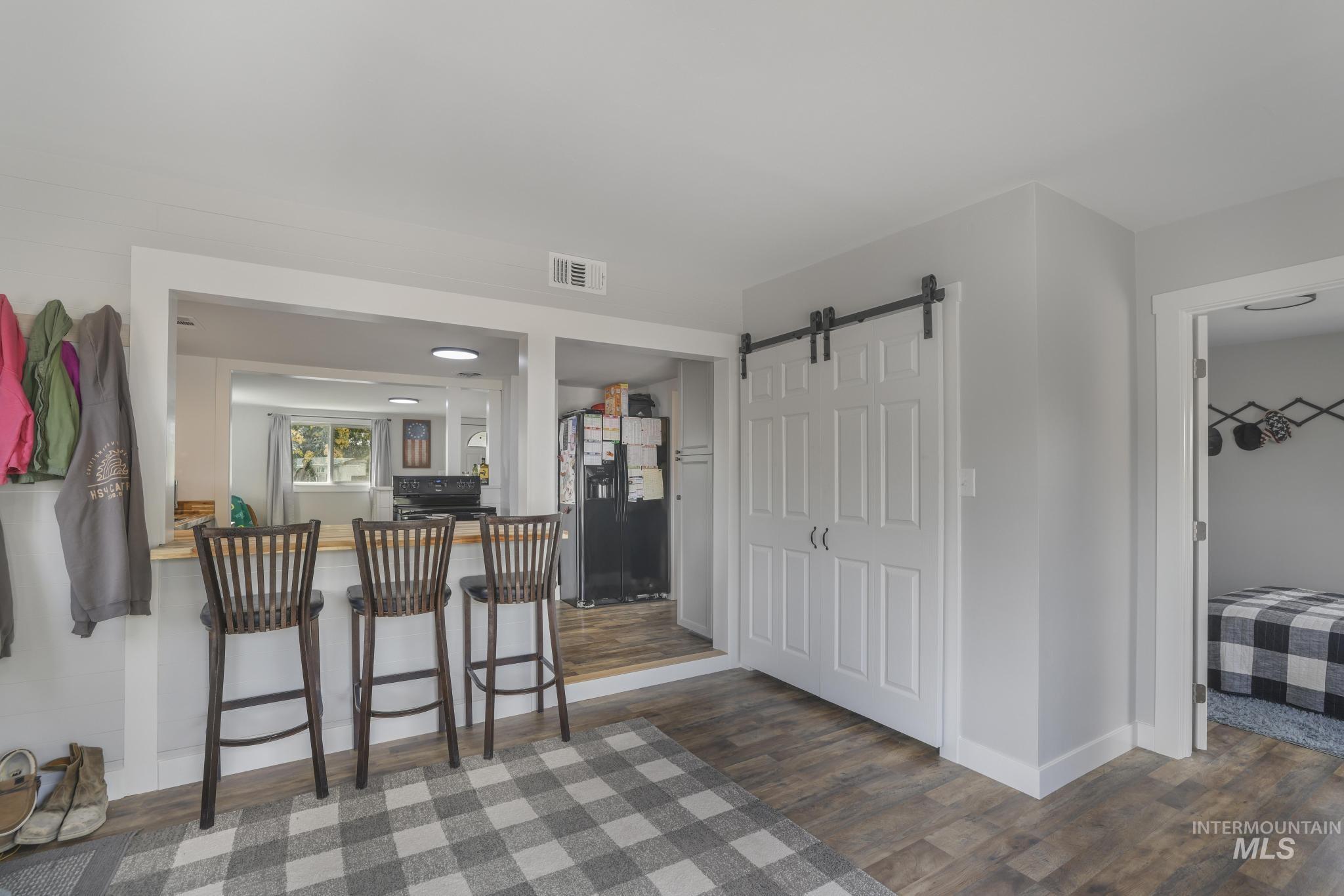 750 All St Property Photo 18