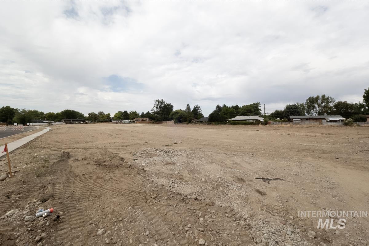 3635 W Elder Street Property Photo 3