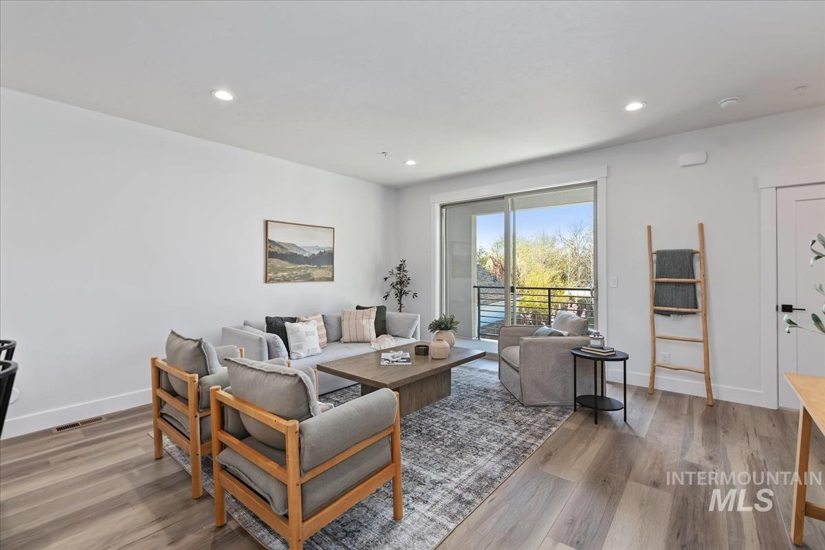 1745 S Rock View Ln. Property Photo 8