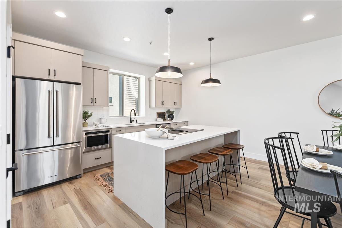 1745 S Rock View Ln. Property Photo 12