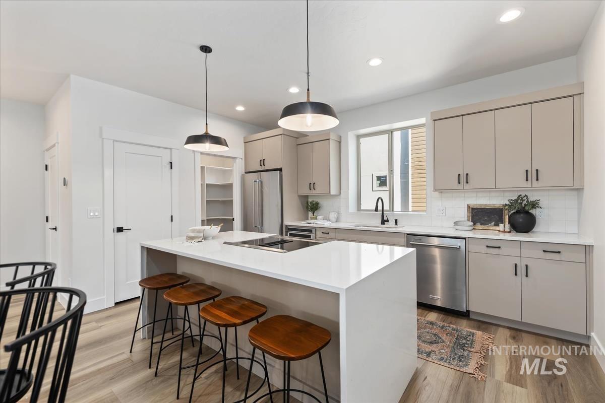 1745 S Rock View Ln. Property Photo 13