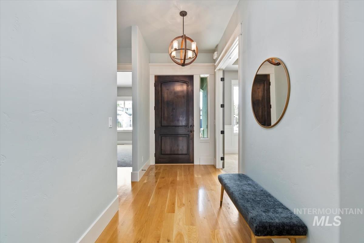 9852 W Golden Rain St Property Photo 3