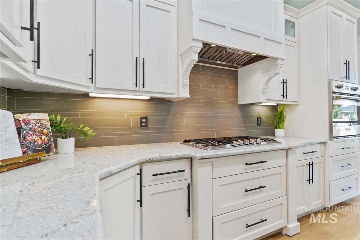 9852 W Golden Rain St Property Photo 11