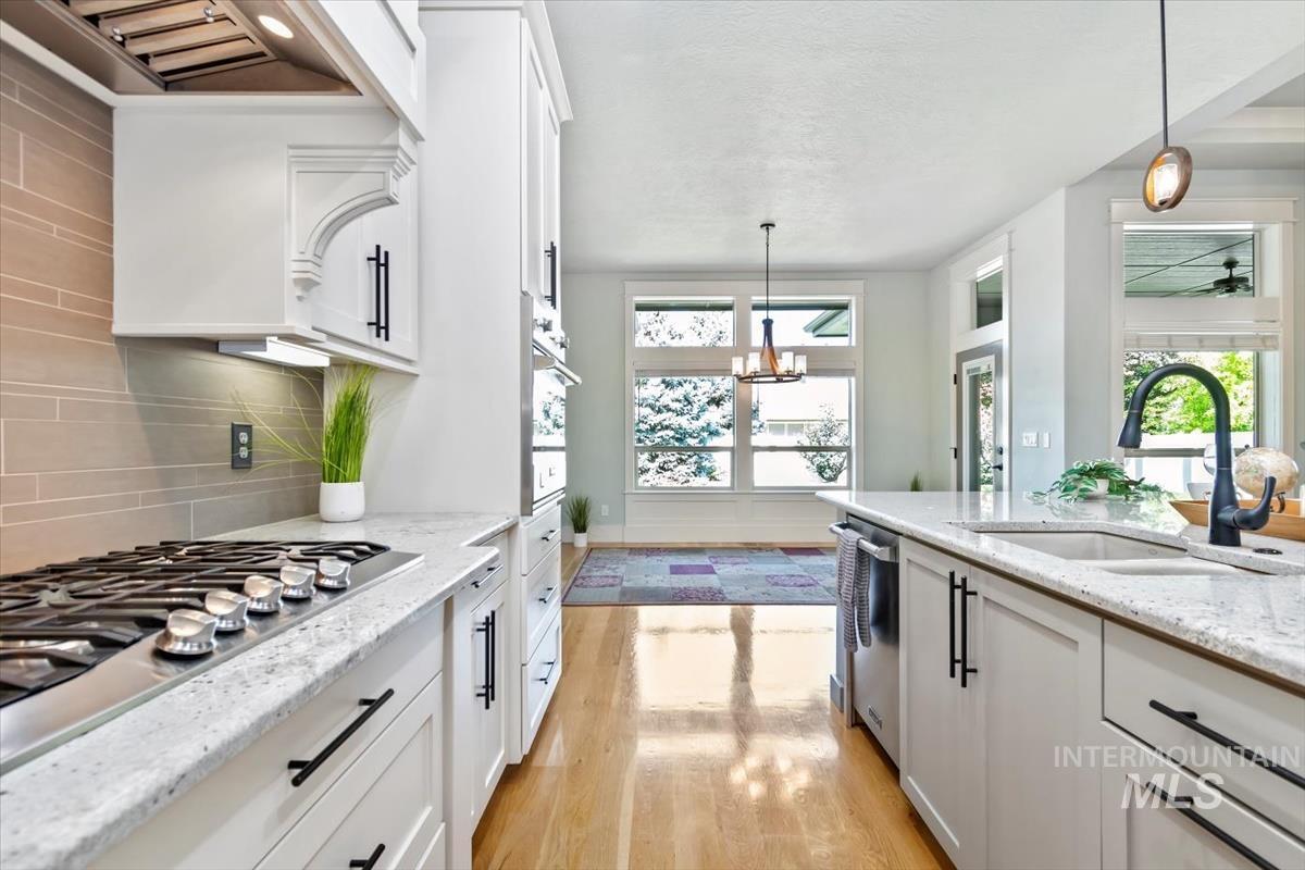 9852 W Golden Rain St Property Photo 12