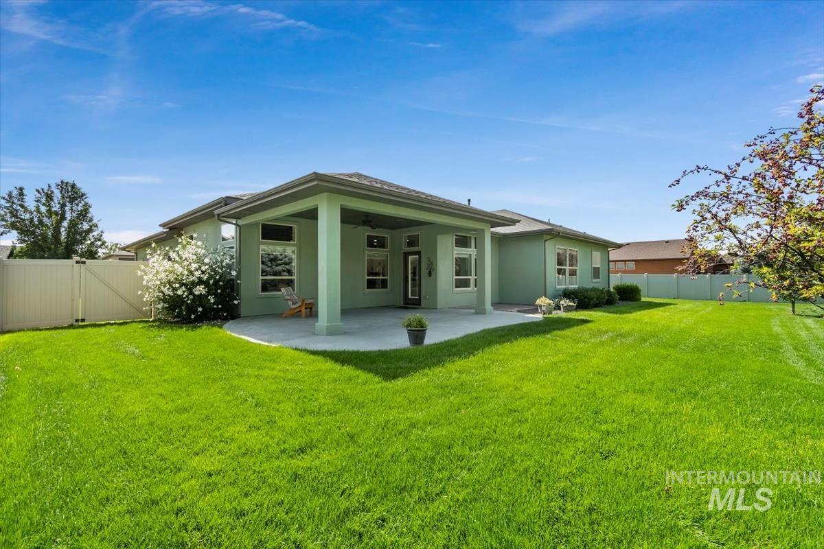 9852 W Golden Rain St Property Photo 32