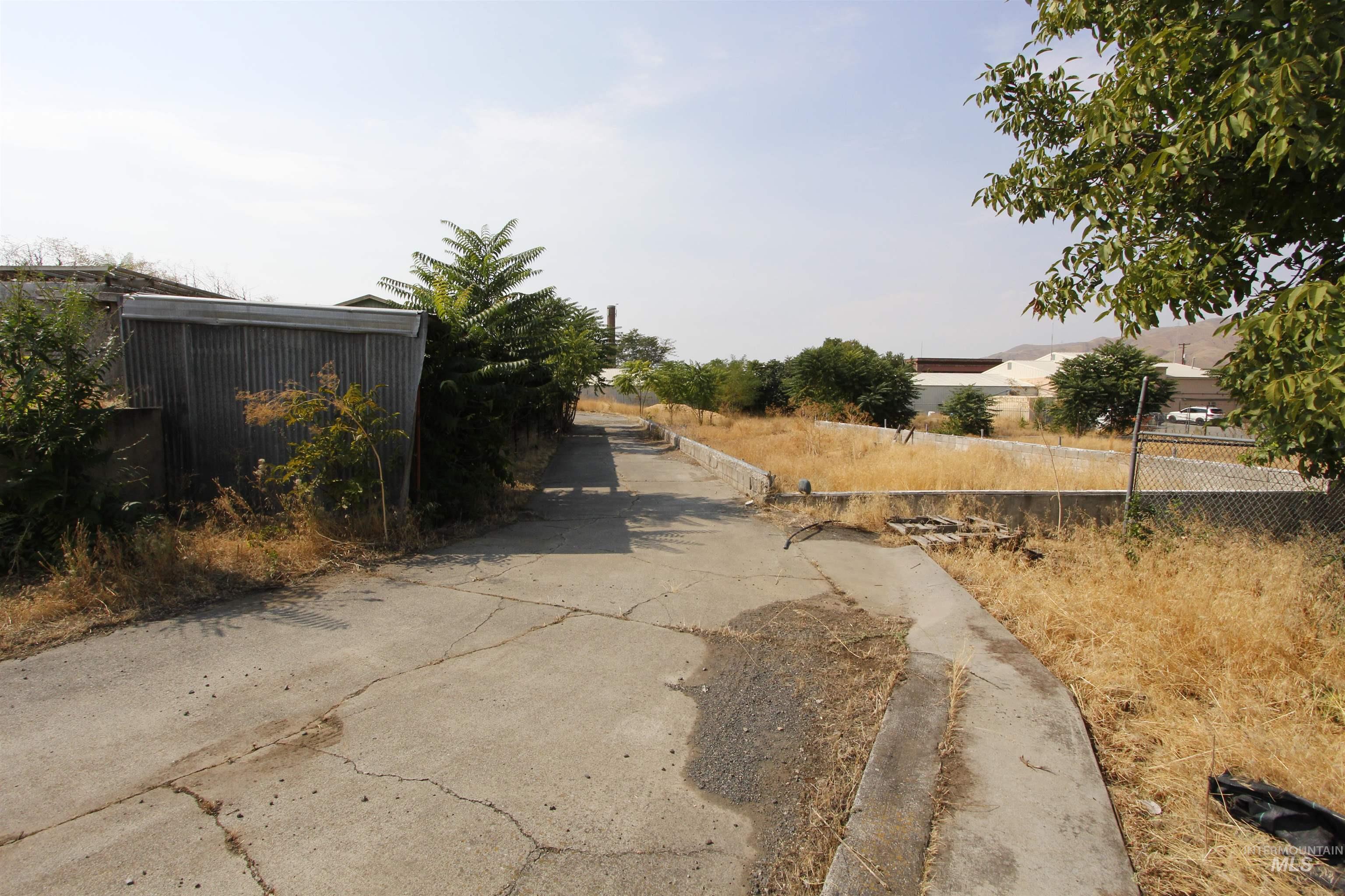 1246 & 1252 Chestnut St Property Photo 21