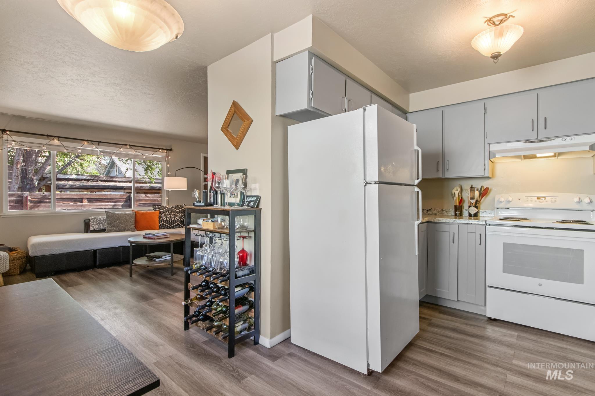 1213-1215 S Colorado Ave Property Photo 10