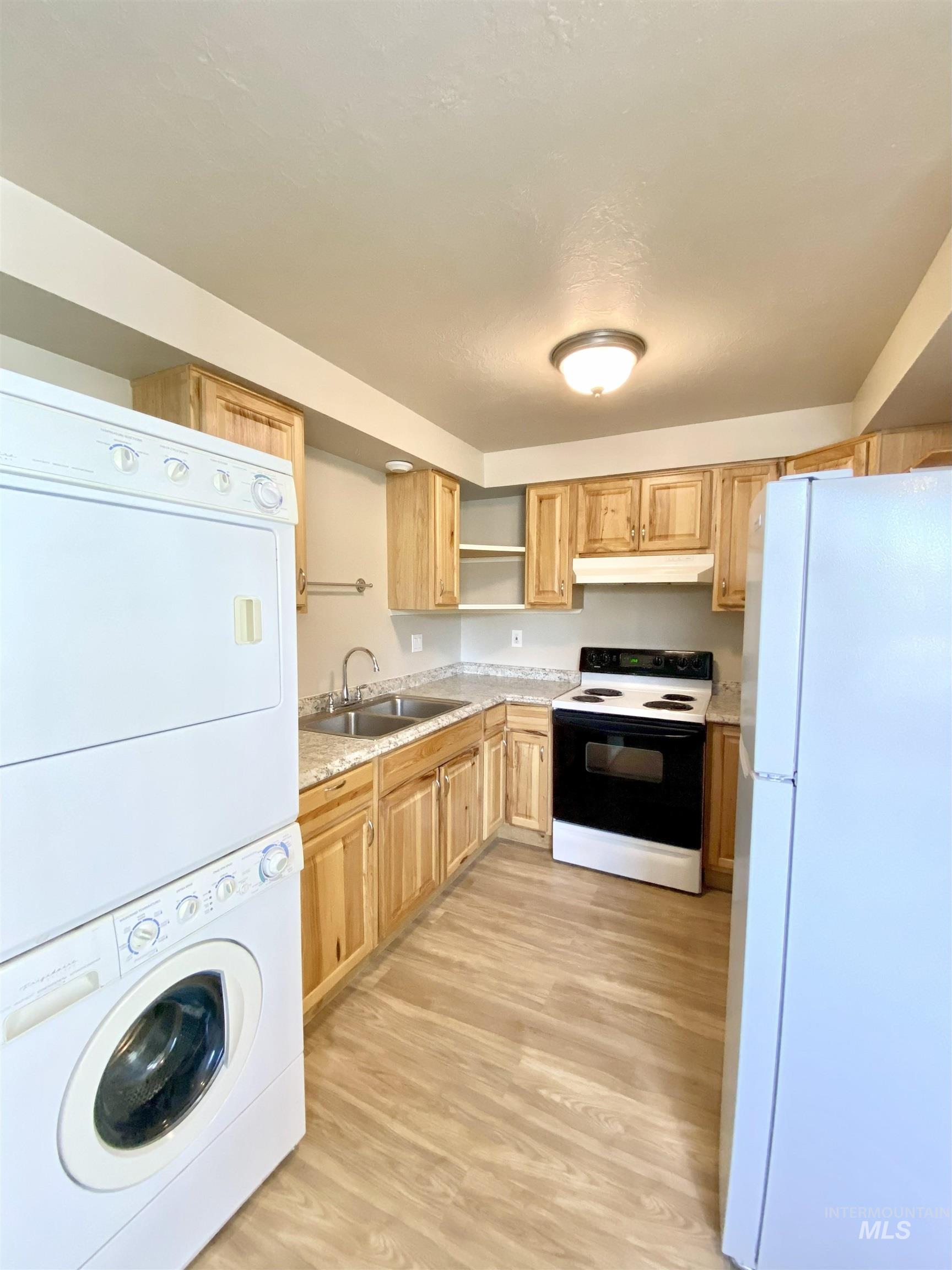 1213-1215 S Colorado Ave Property Photo 20