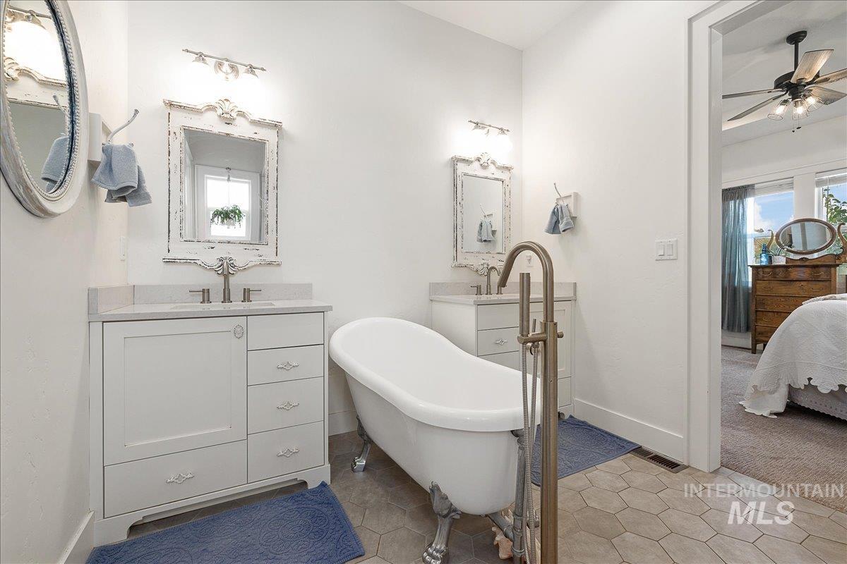 24301 Wanda Way Property Photo 25