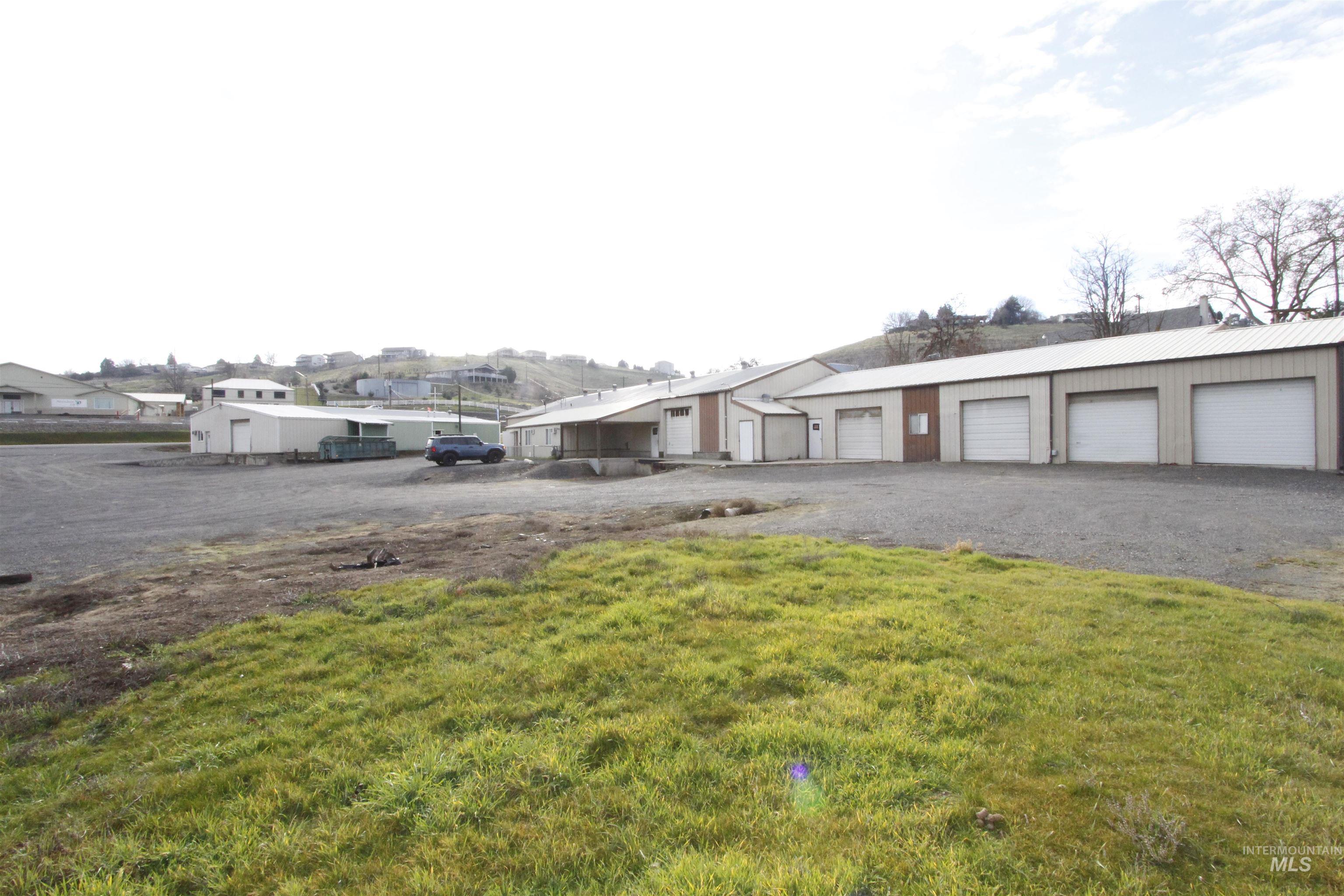 1482 & 1484 16th Ave Property Photo 48
