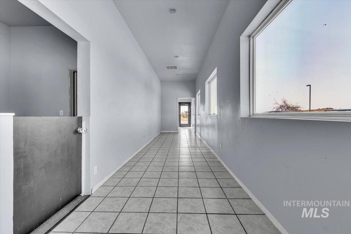 2155-2195 Airbase Rd Property Photo 27