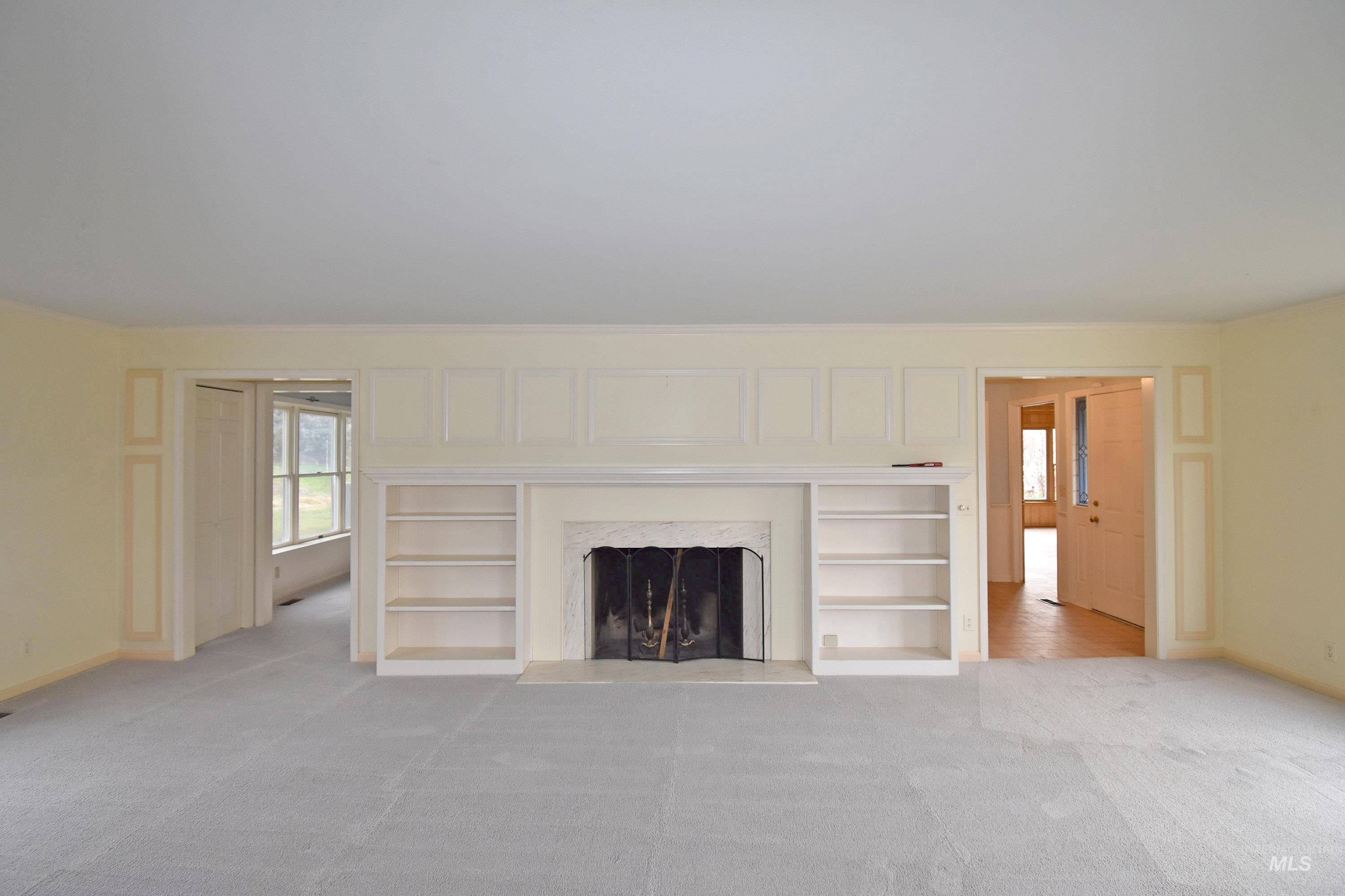 531 Silcott Road Property Photo 13