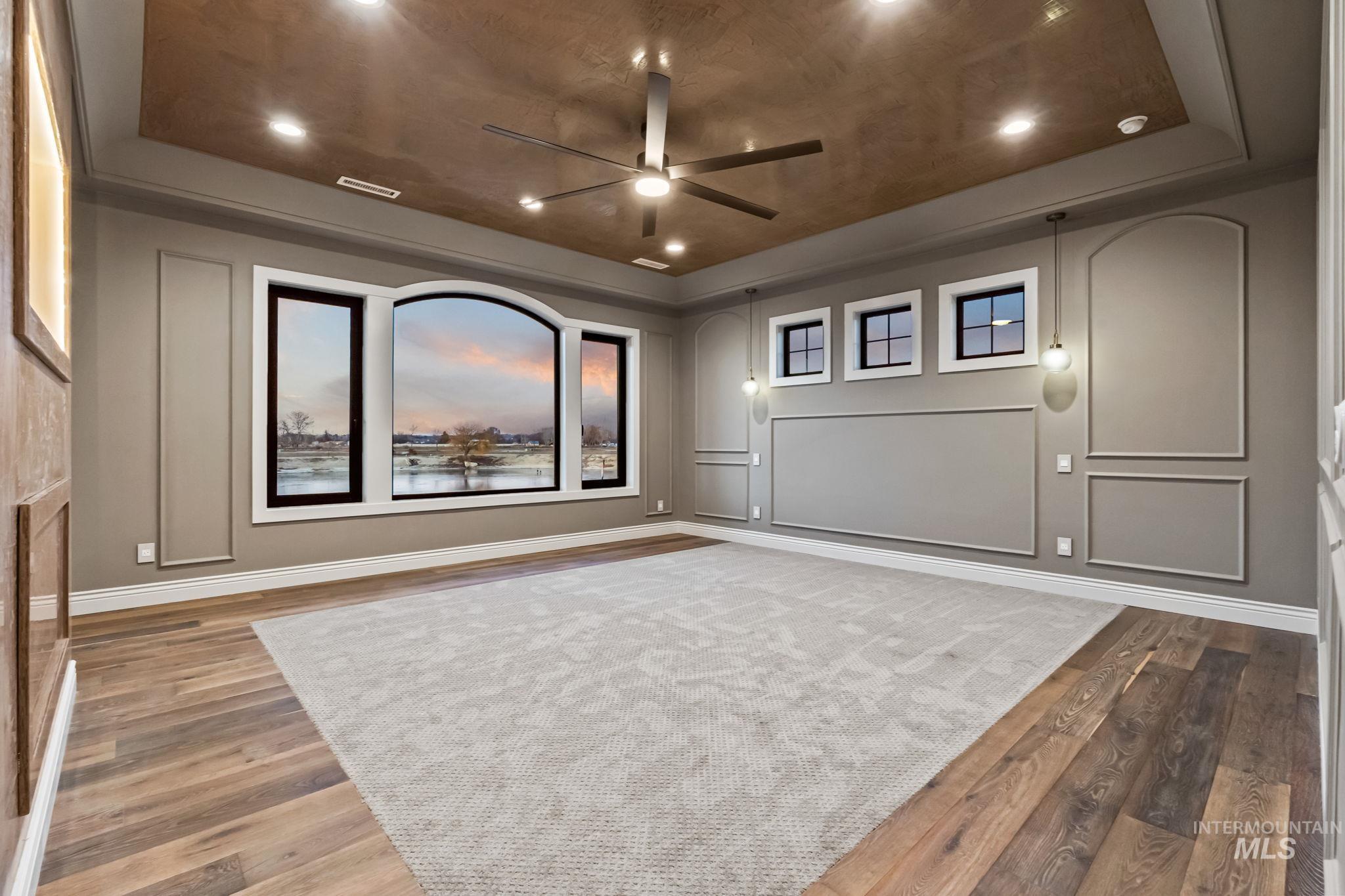 6362 Salmon Falls Ln Property Photo 13