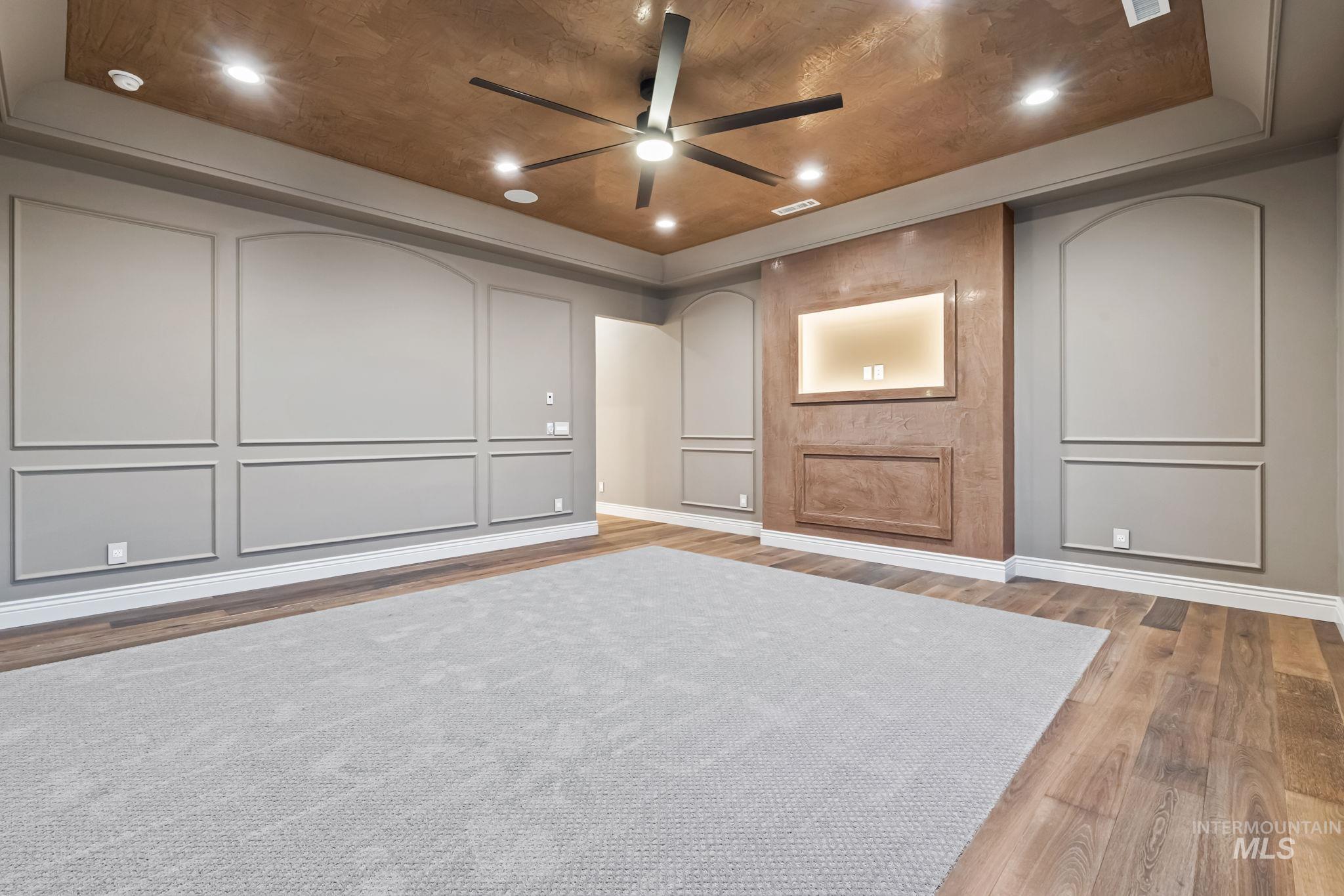 6362 Salmon Falls Ln Property Photo 14