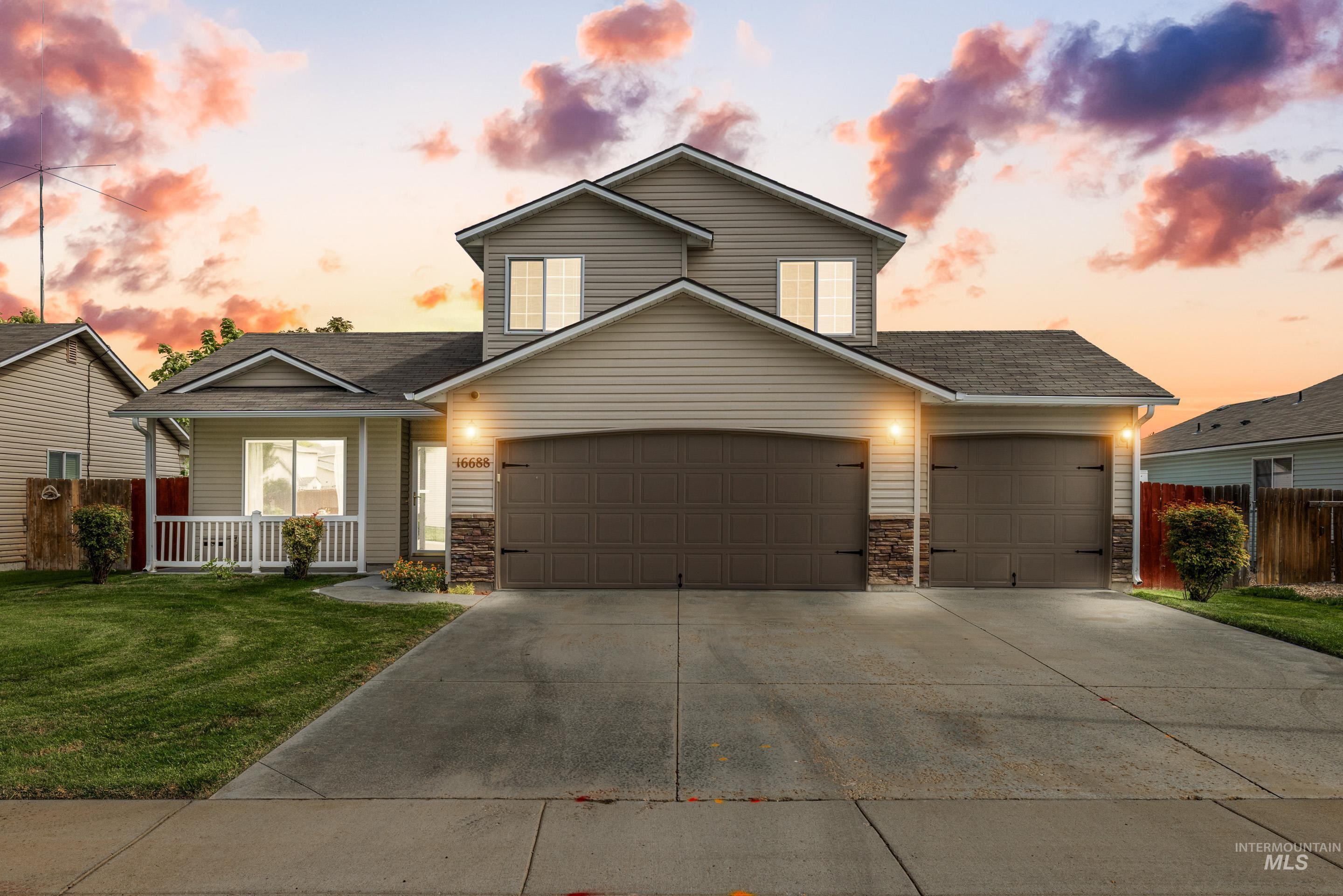 16688 Bayou Way Property Photo 1