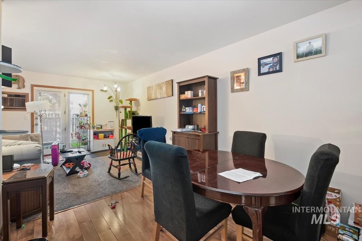 33 S Mike St Property Photo 12