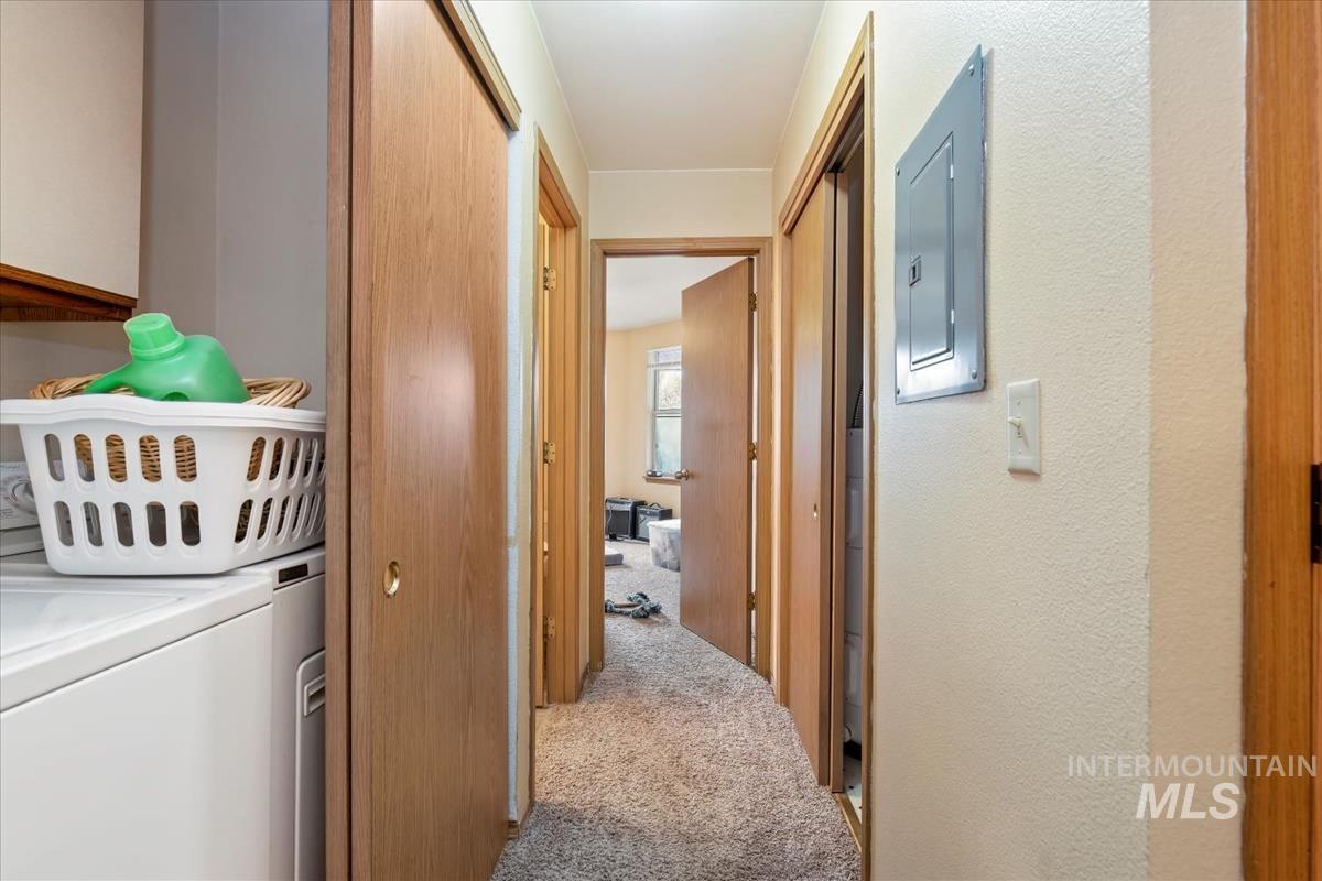 33 S Mike St Property Photo 31