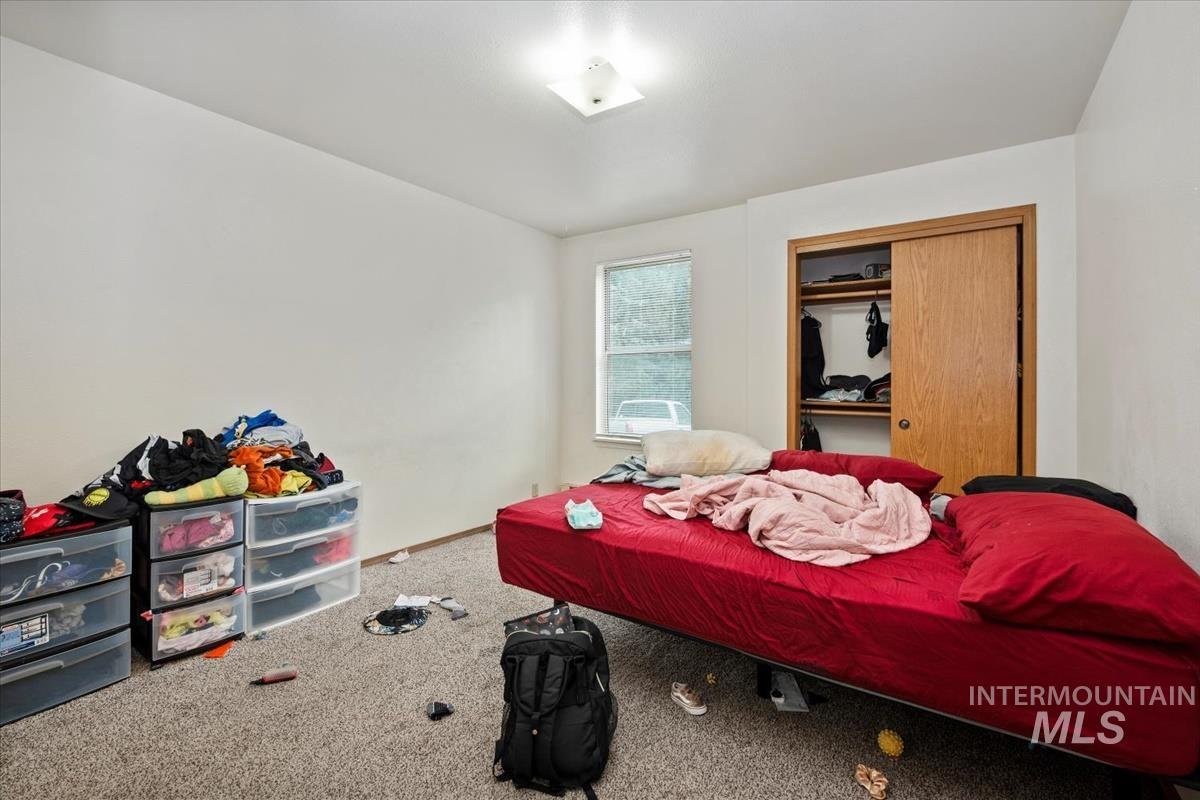 33 S Mike St Property Photo 39