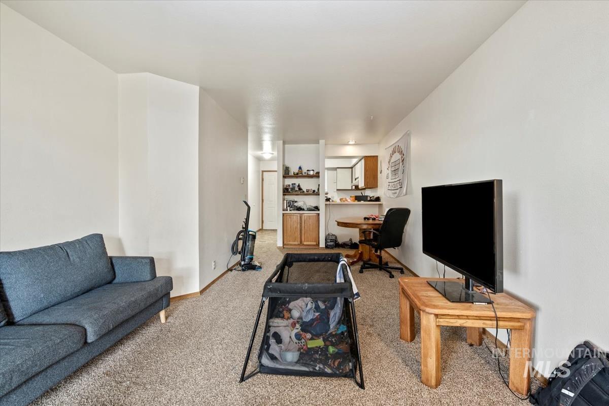 33 S Mike St Property Photo 47