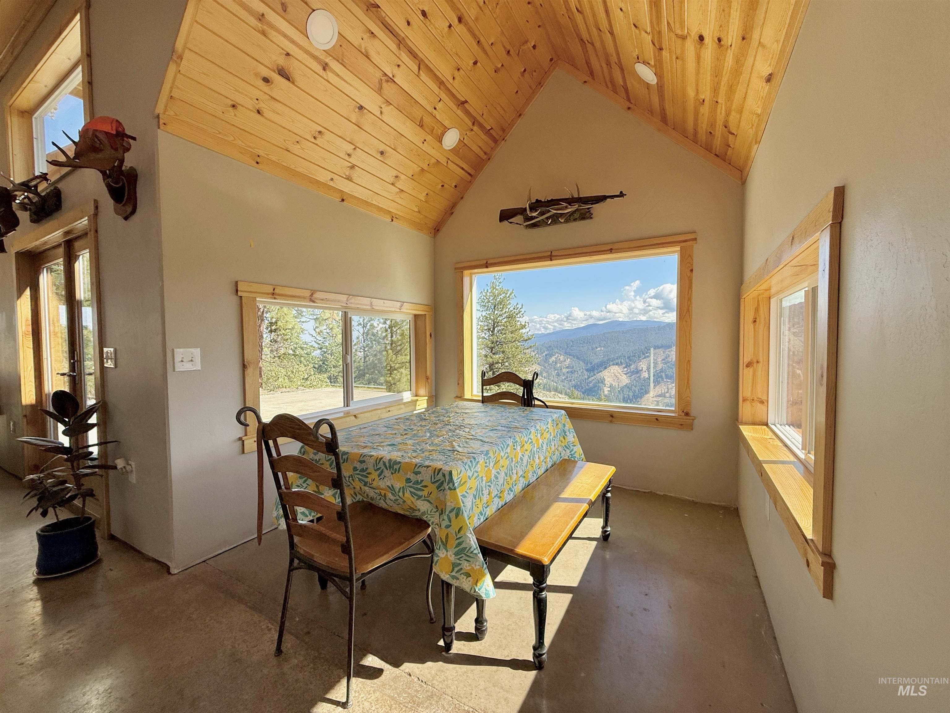 929 Mt. Idaho Grade Rd Property Photo 13