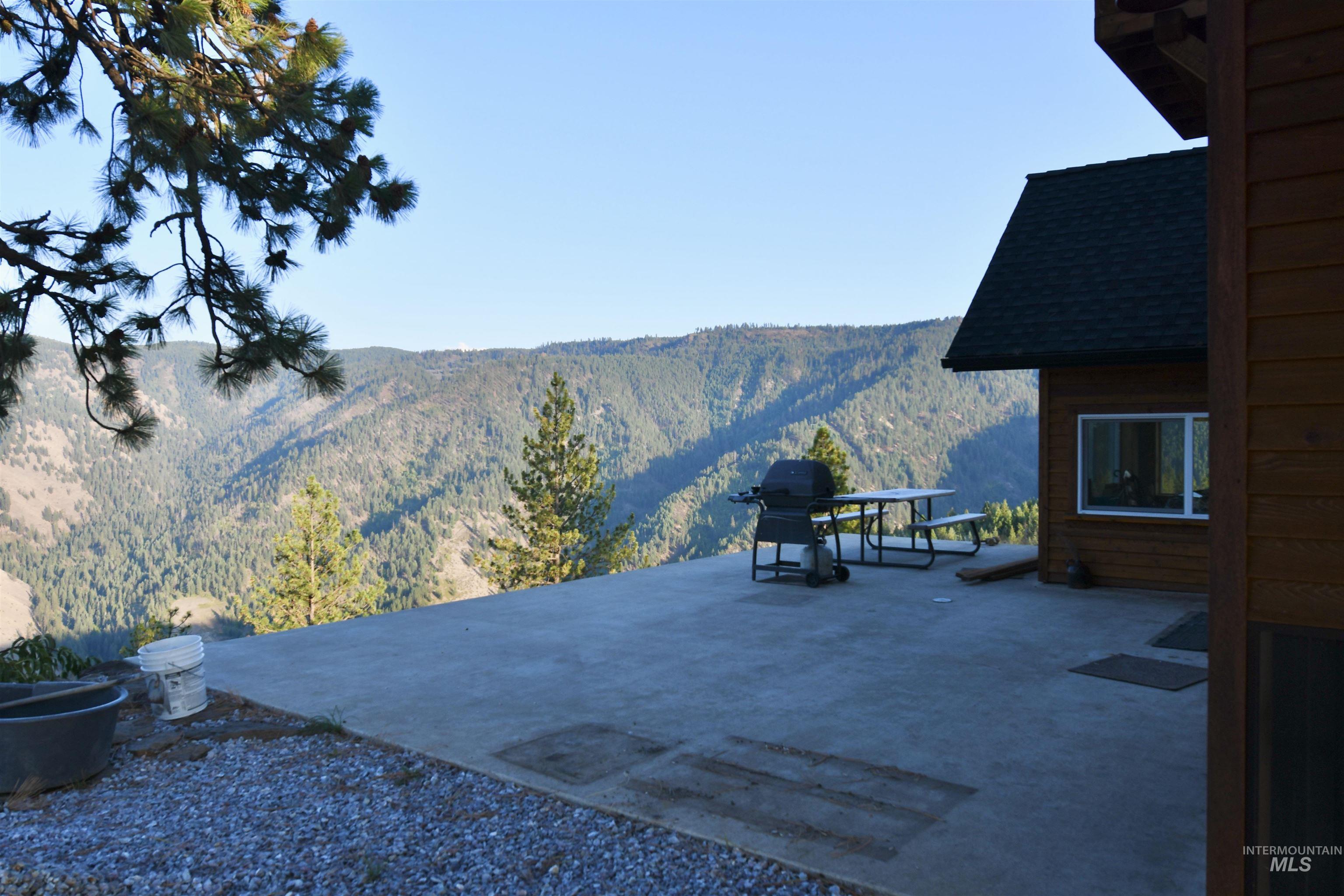 929 Mt. Idaho Grade Rd Property Photo 32
