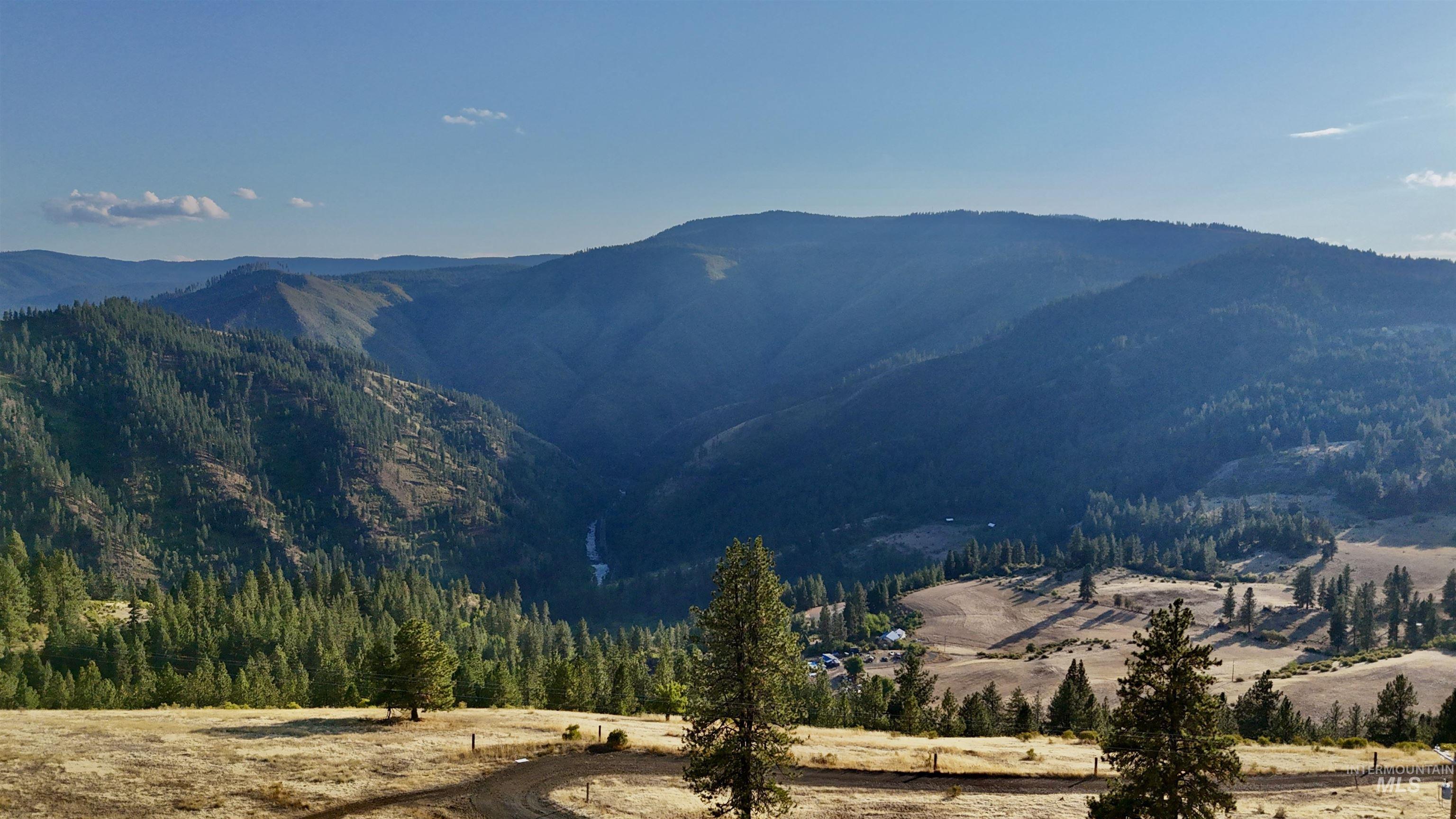 929 Mt. Idaho Grade Rd Property Photo 34